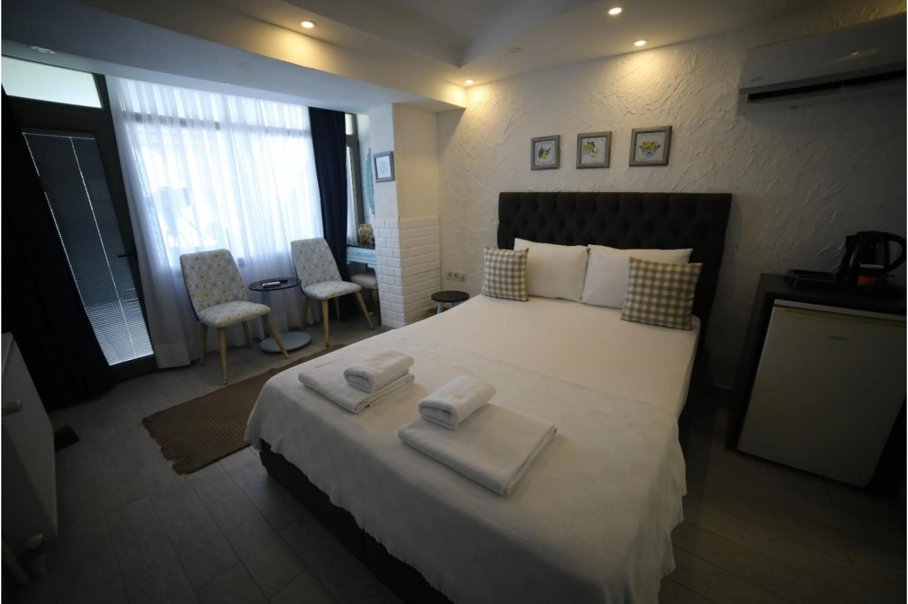 Photo of the whole room, Bed in Bambu Urla Otel