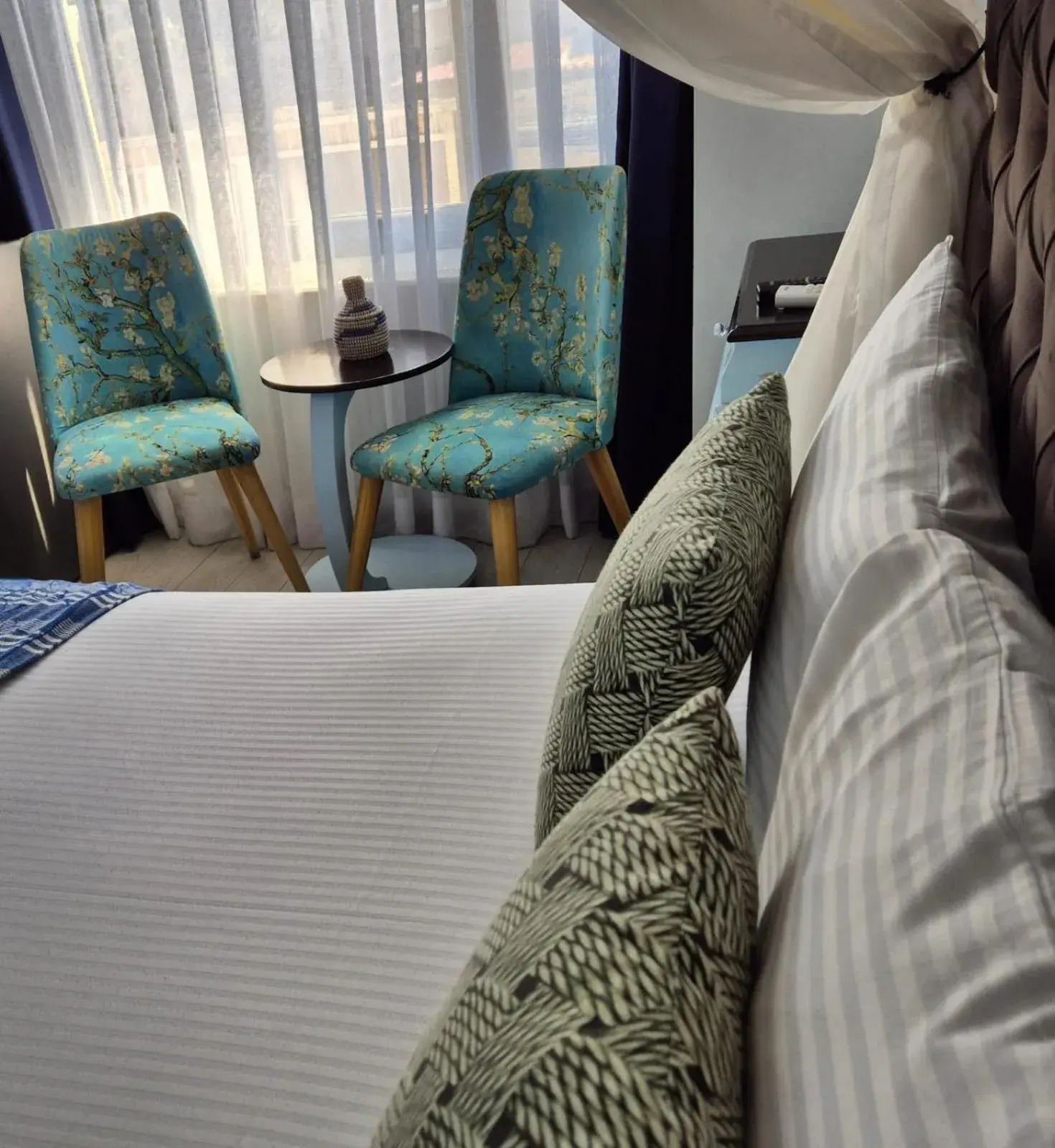 Seating area, Bed in Bambu Urla Otel Seating area, Bed in Bambu Urla Otel