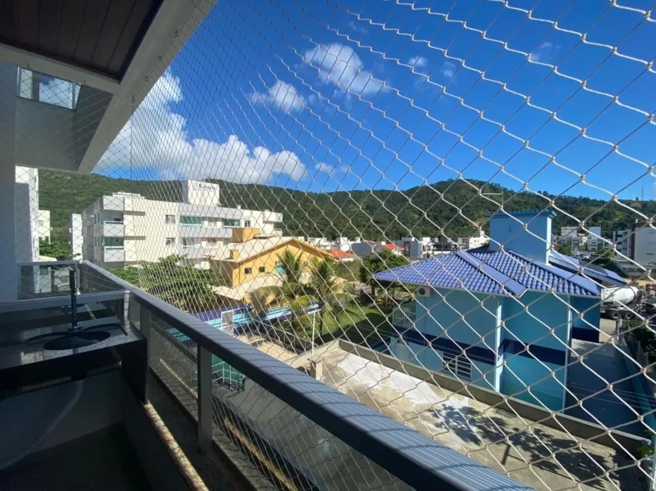 Cód 66 - Excelente apartamento á 350 do mar