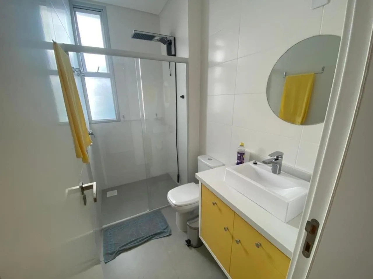 Cód 66 - Excelente apartamento á 350 do mar