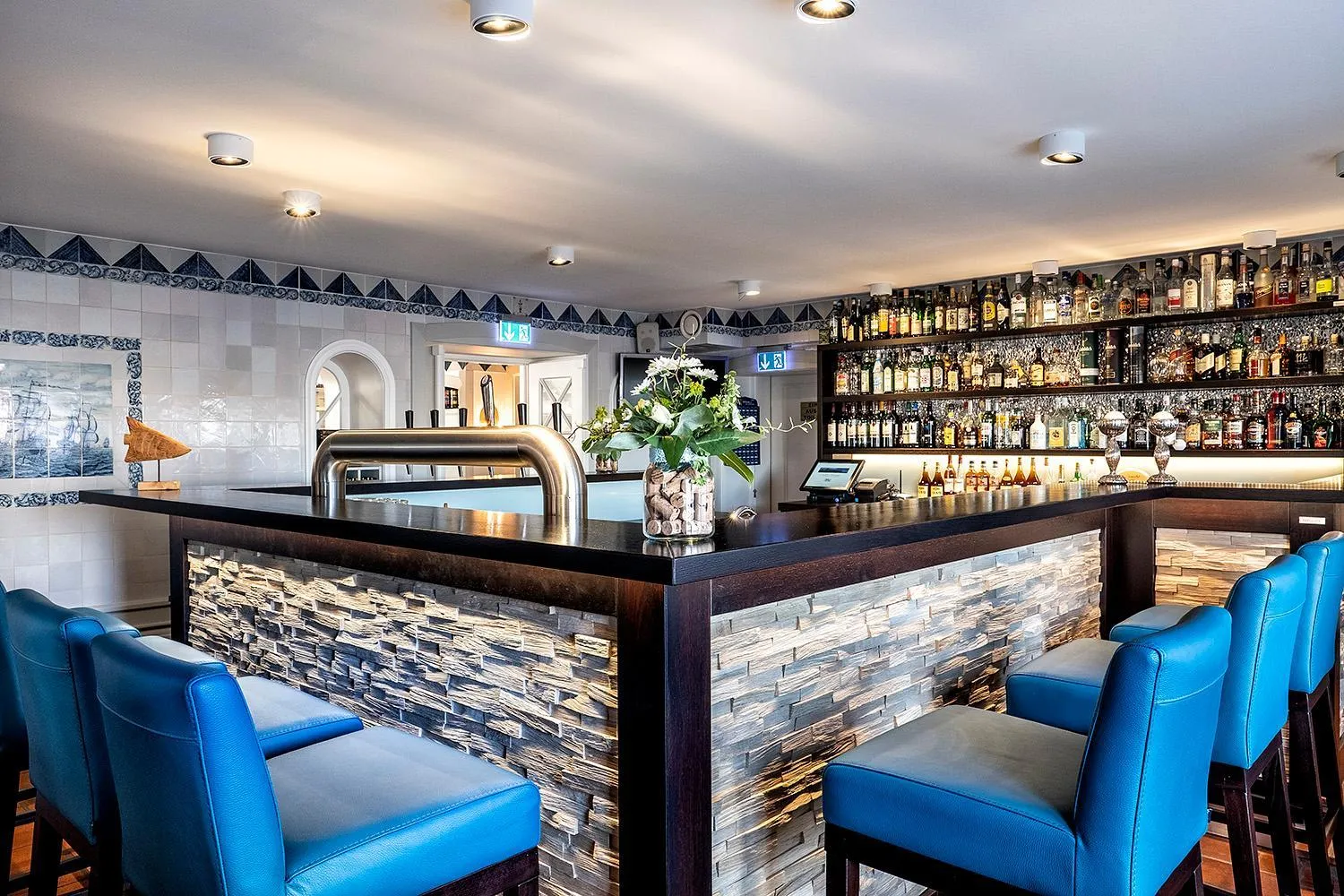 Lounge or bar in Hotel Neuwarft Altbau