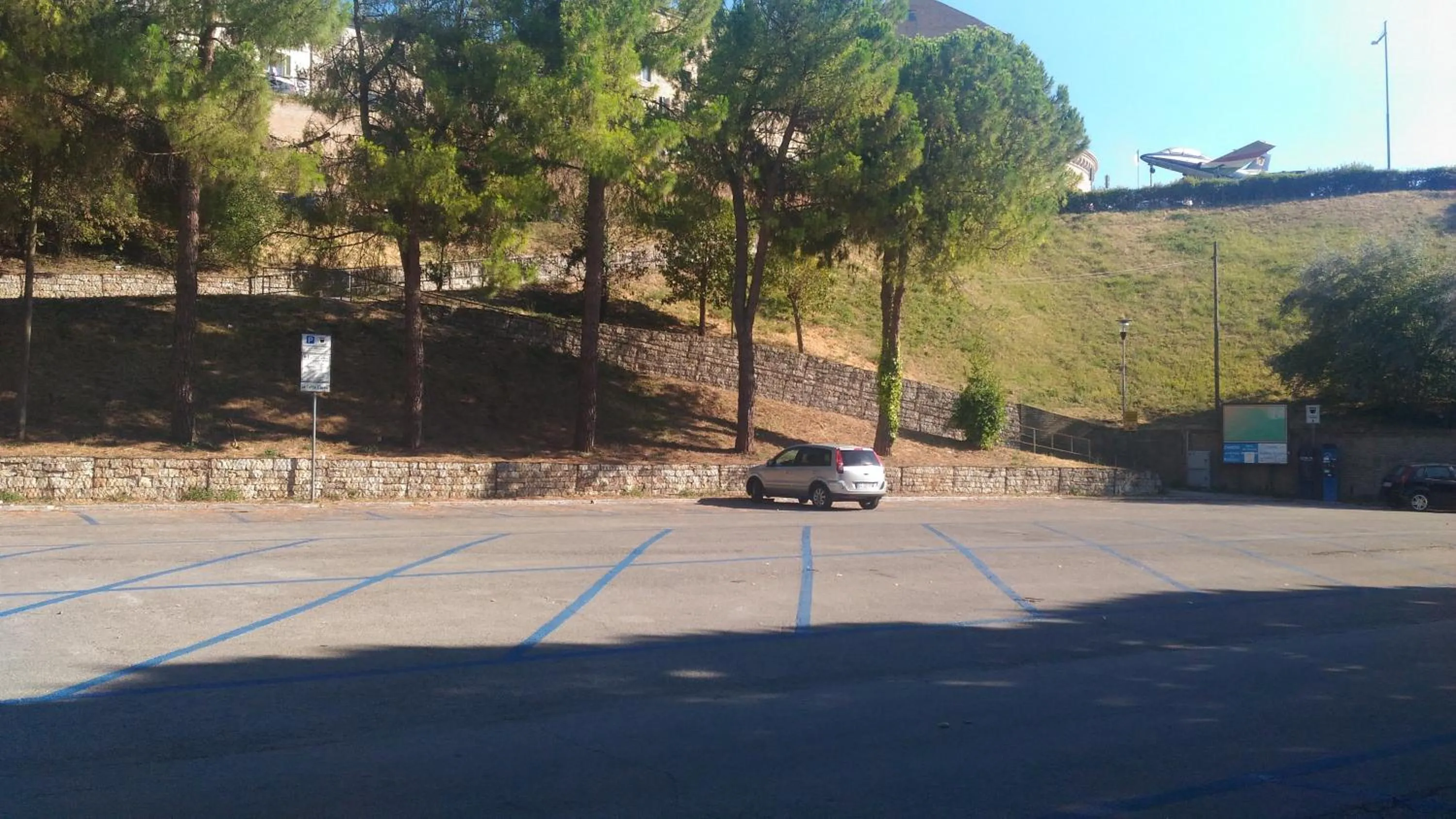 Parking in Pensione Delfino Azzurro