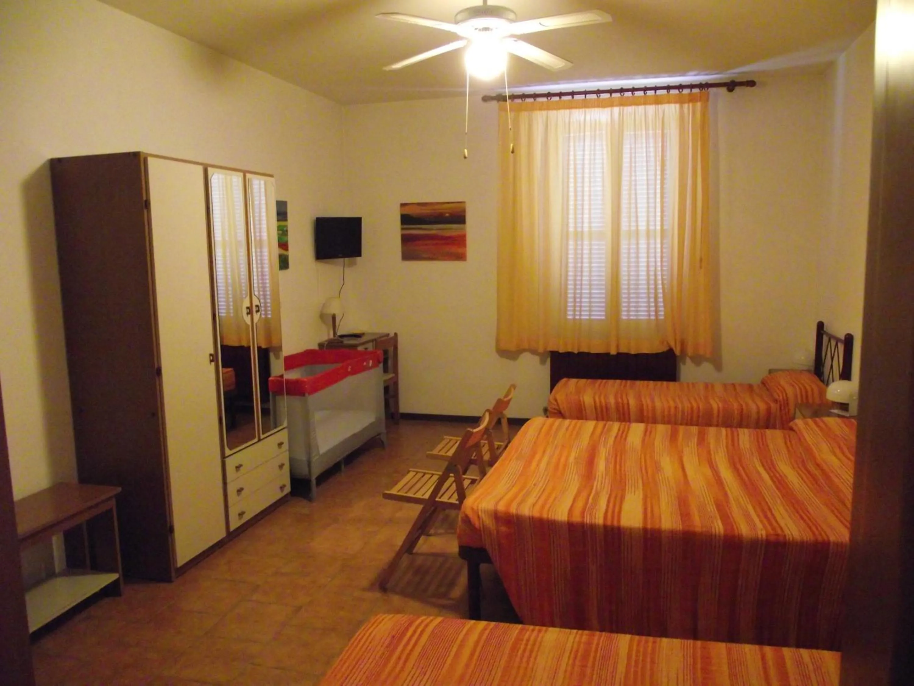 Day, Bed in Pensione Delfino Azzurro