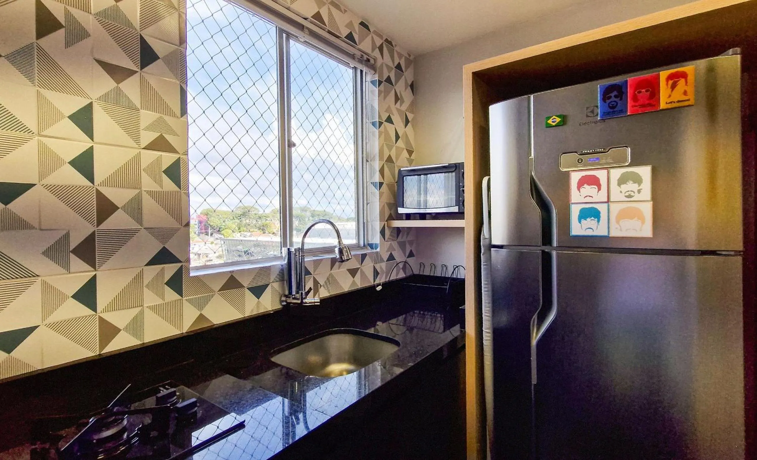 Kitchen or kitchenette in Dois Quartos, Vitrola, Coleção Vinil, próx Barigui