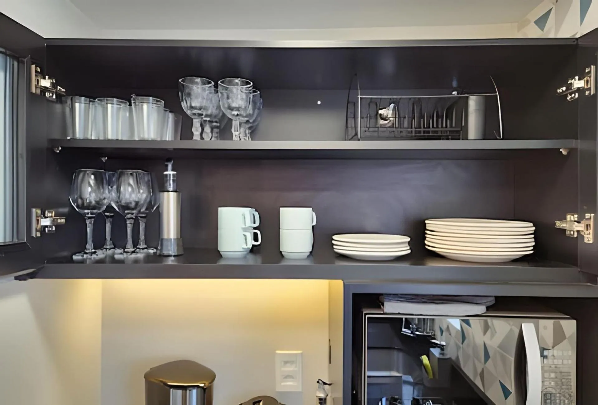 Kitchen or kitchenette in Dois Quartos, Vitrola, Coleção Vinil, próx Barigui