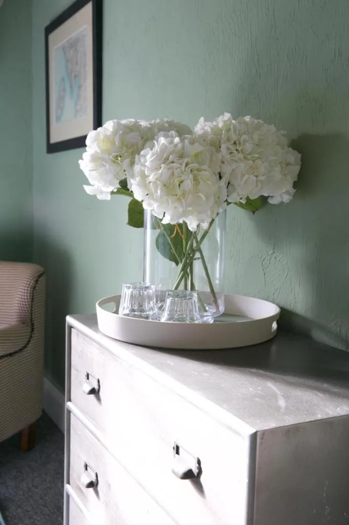 Shower in The Brown Horse Inn