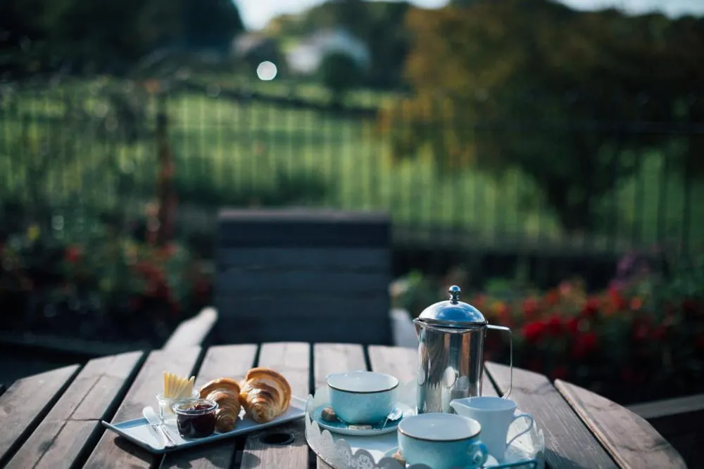 Patio in The Brown Horse Inn