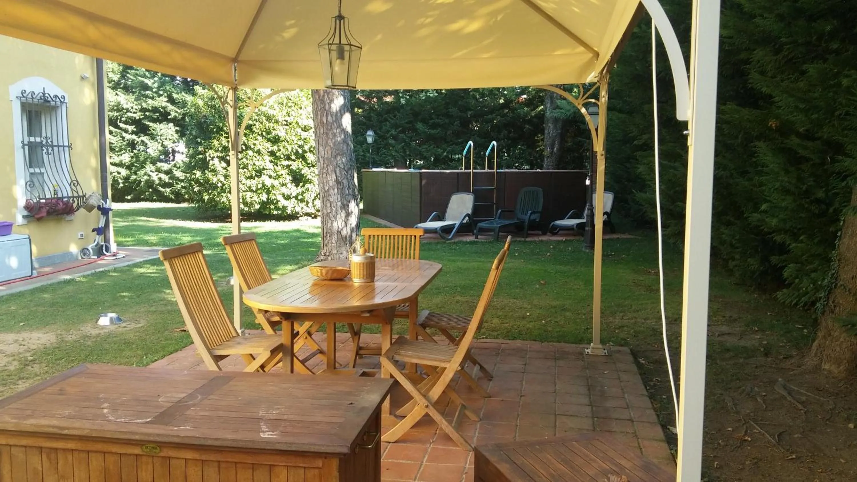 Patio in Villa Mirano Bed & Breakfast