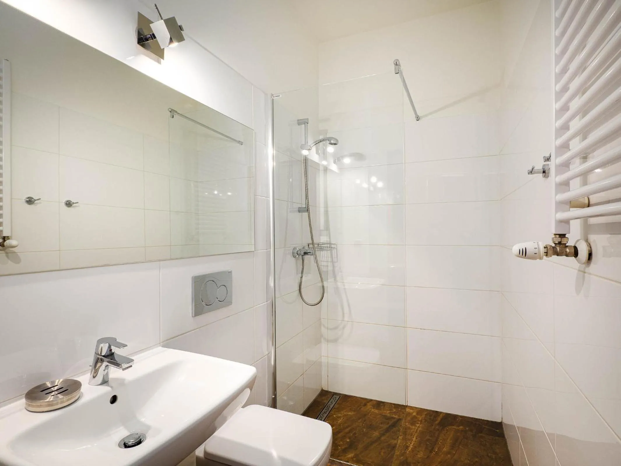 Bathroom in Willa Sienkiewiczówka