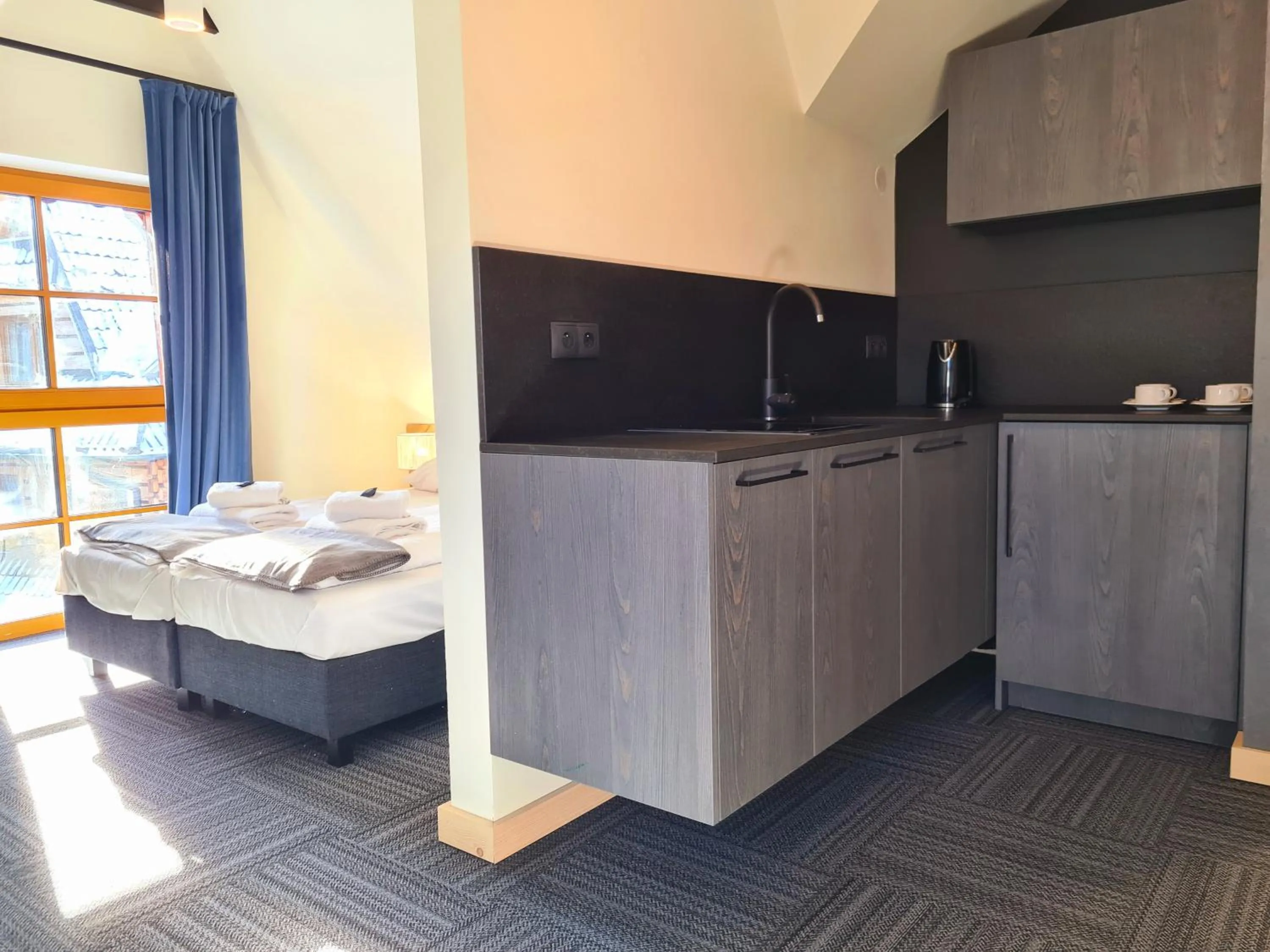 Kitchen or kitchenette, Bed in Willa Sienkiewiczówka