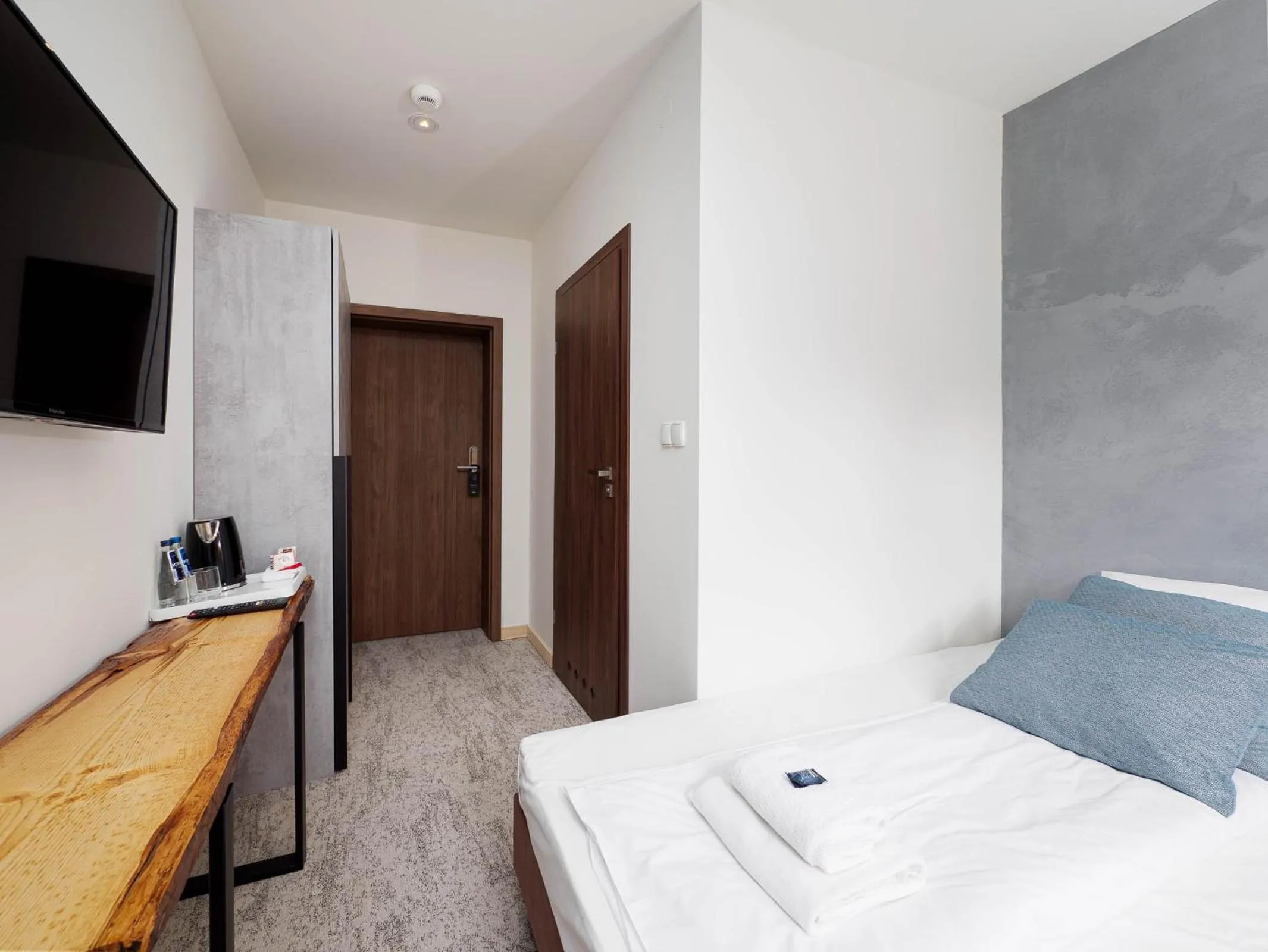 Bedroom, Bed in Willa Sienkiewiczówka