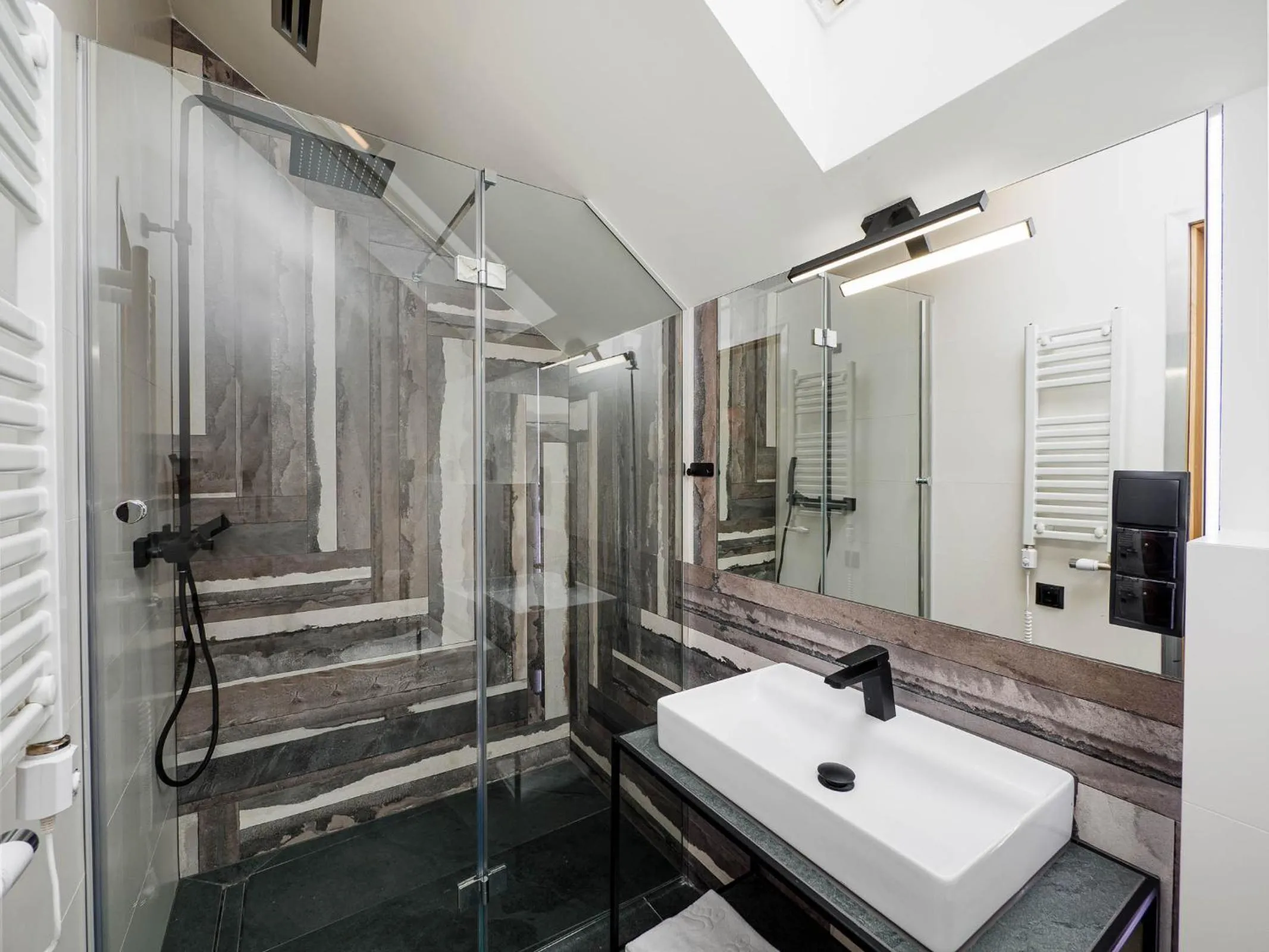 Bathroom in Willa Sienkiewiczówka