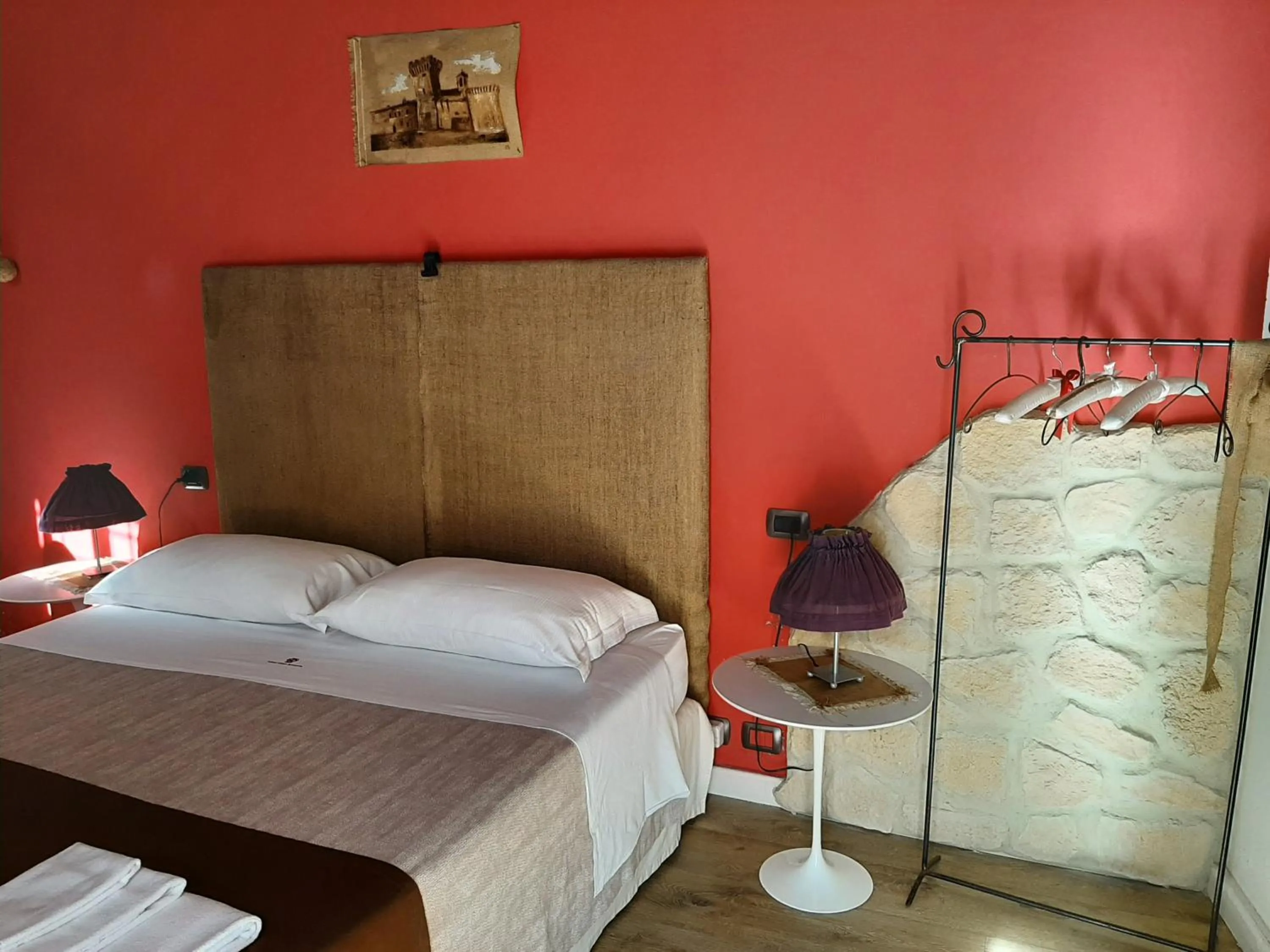Photo of the whole room, Bed in Torre della Botonta