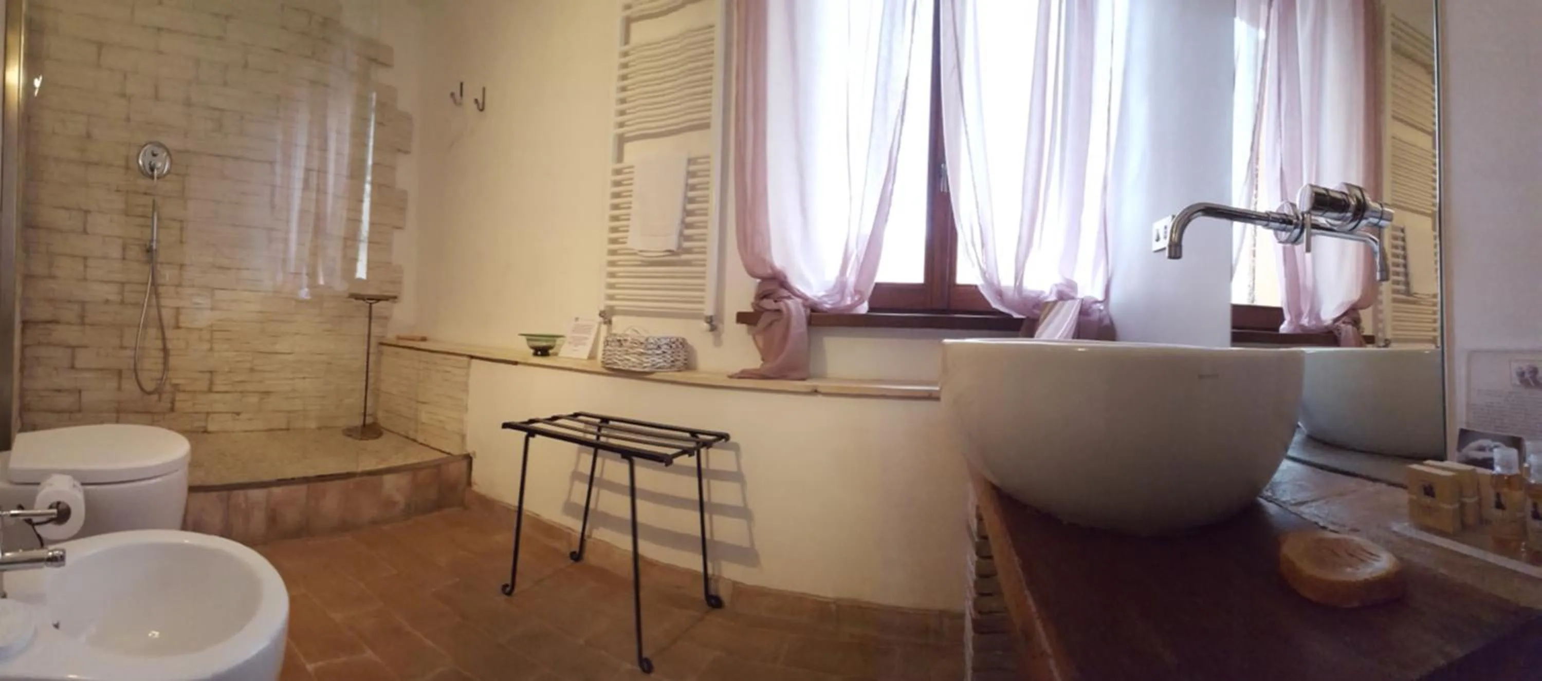 Bathroom in Torre della Botonta