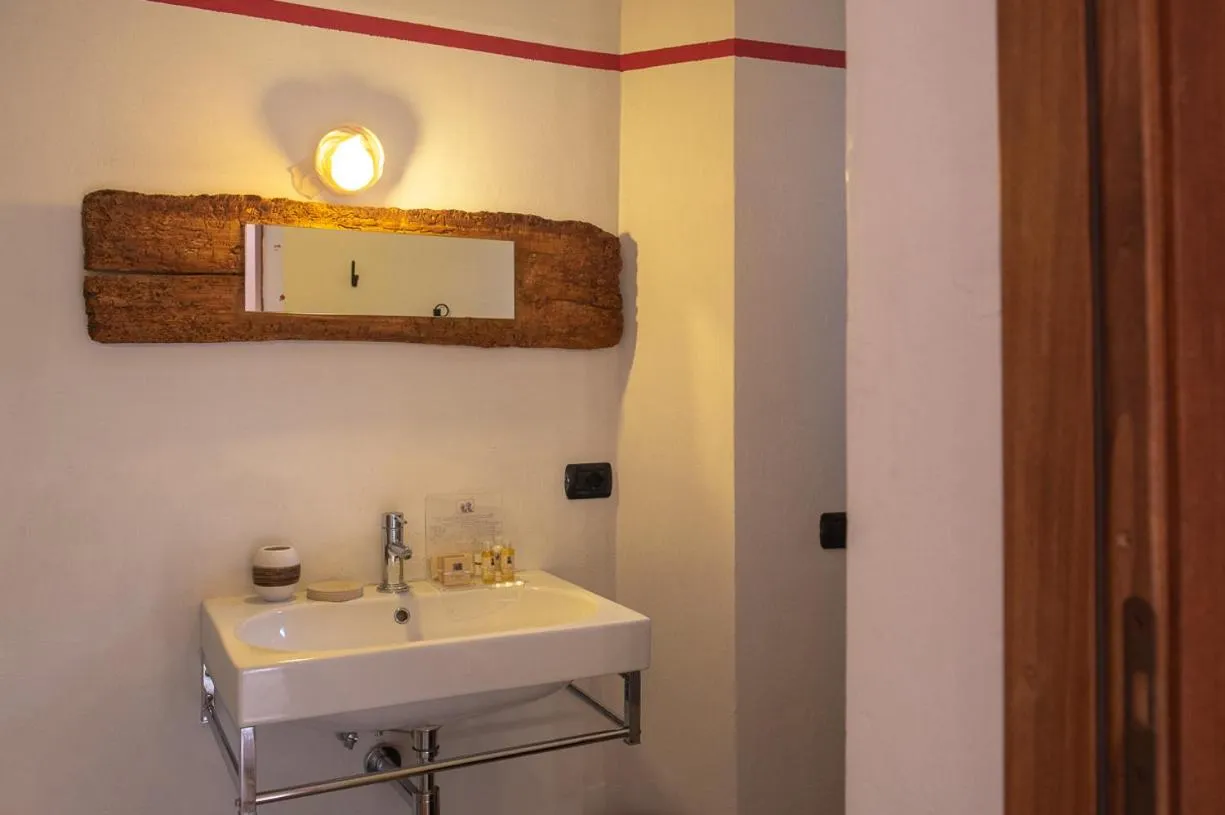 Bathroom in Torre della Botonta