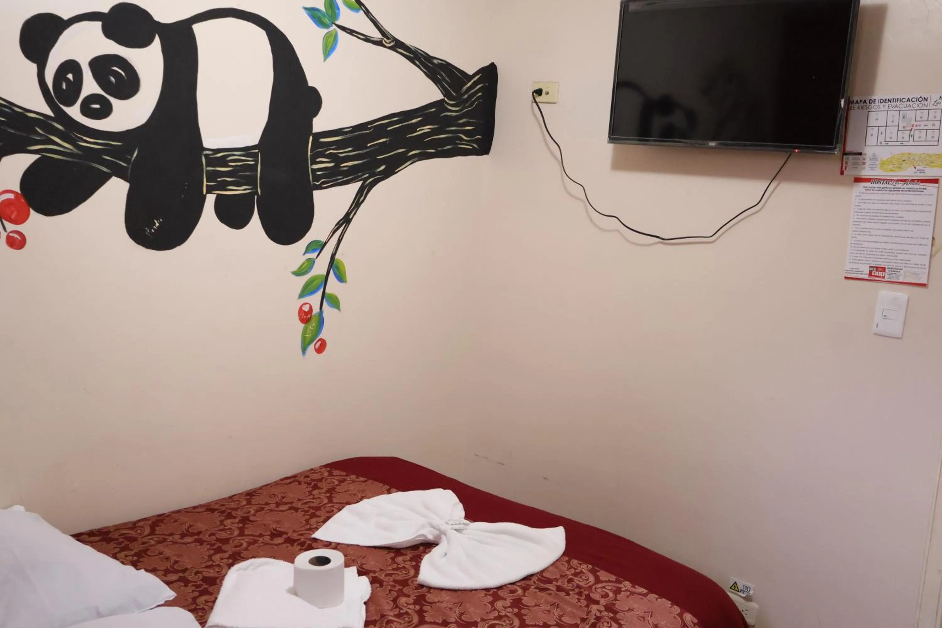 Bed in Andes Hostal