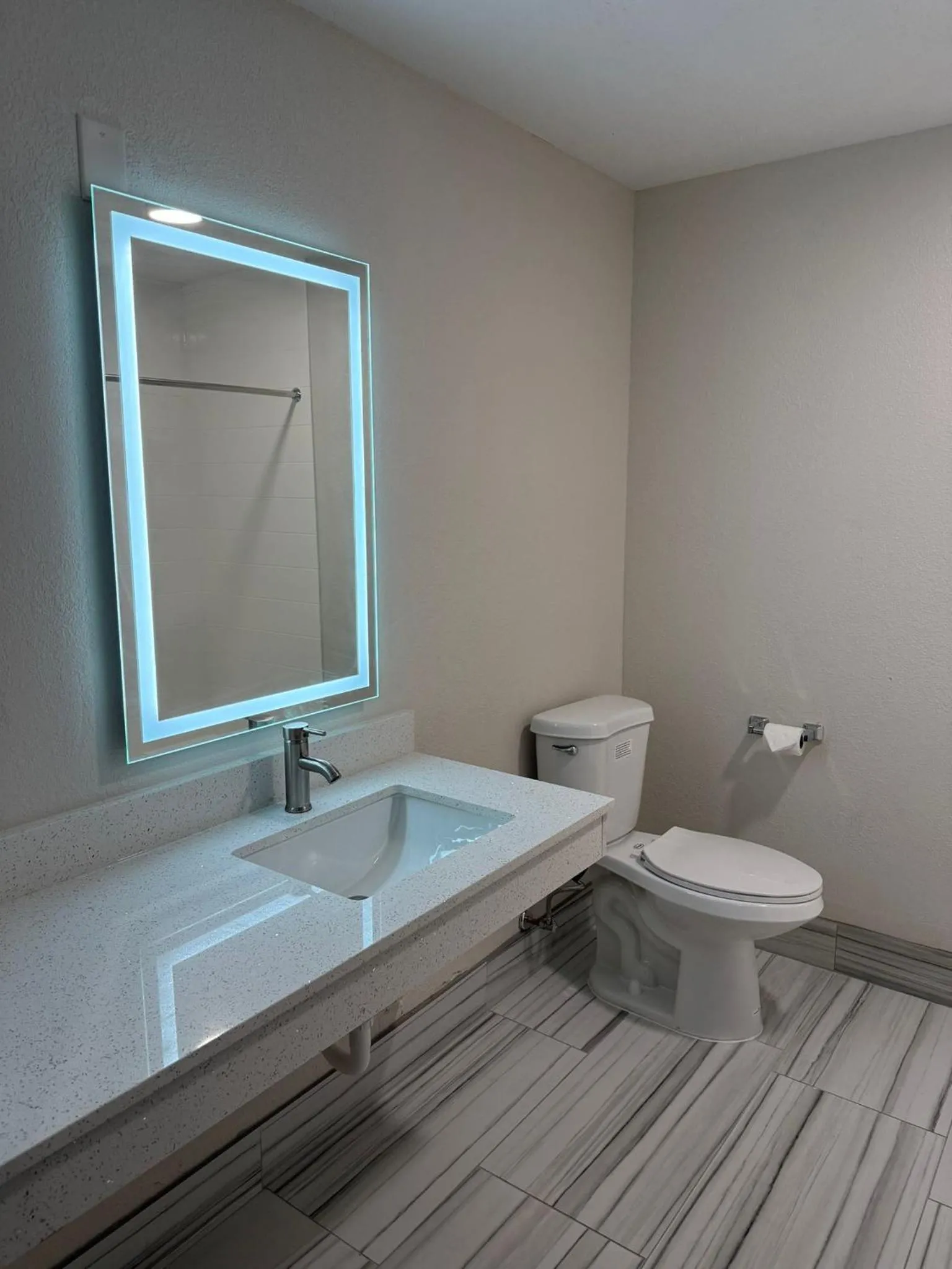 Toilet in BlissPoint Inn, Kokomo
