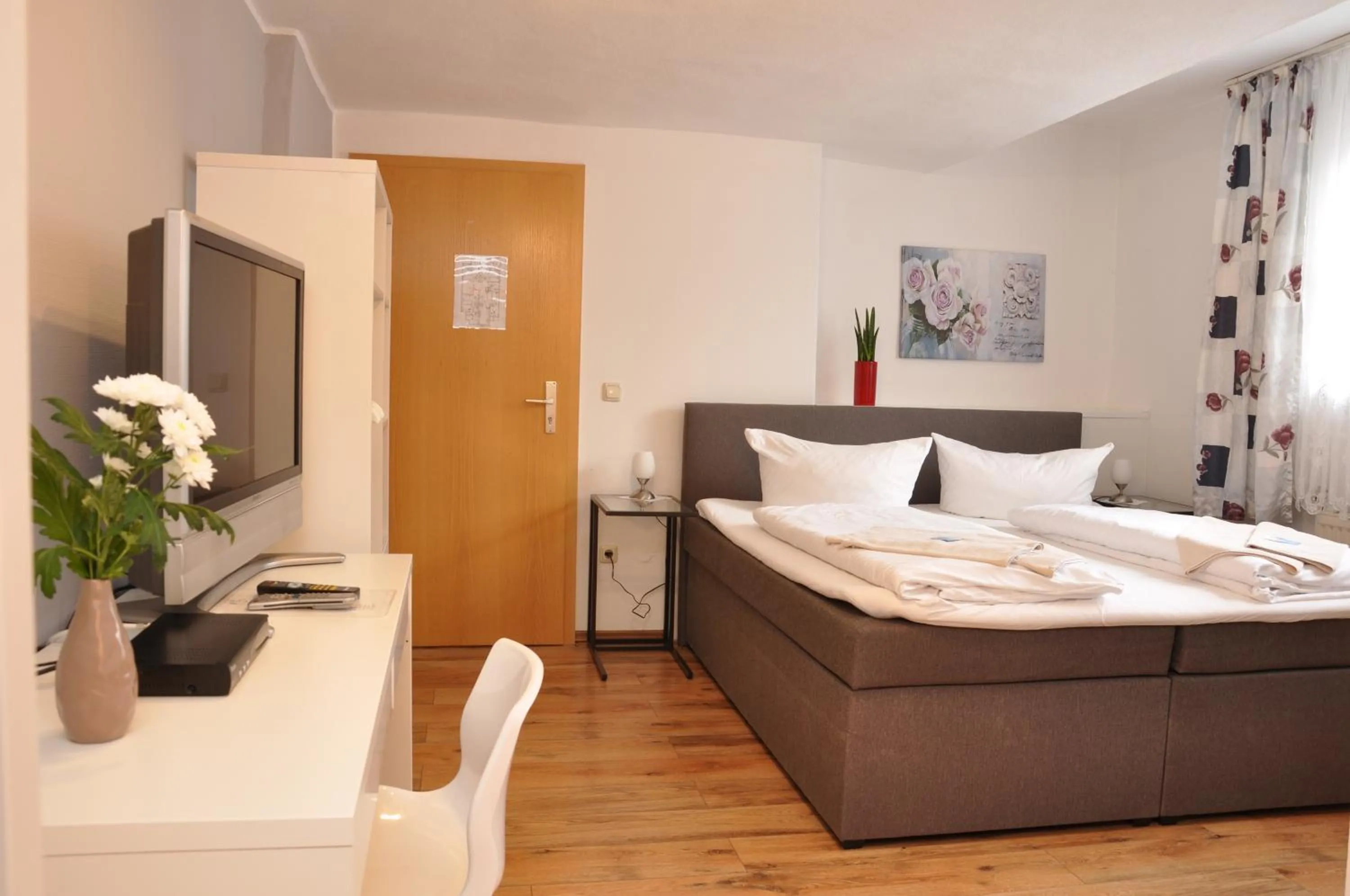 Bed in Hotel Wolke
