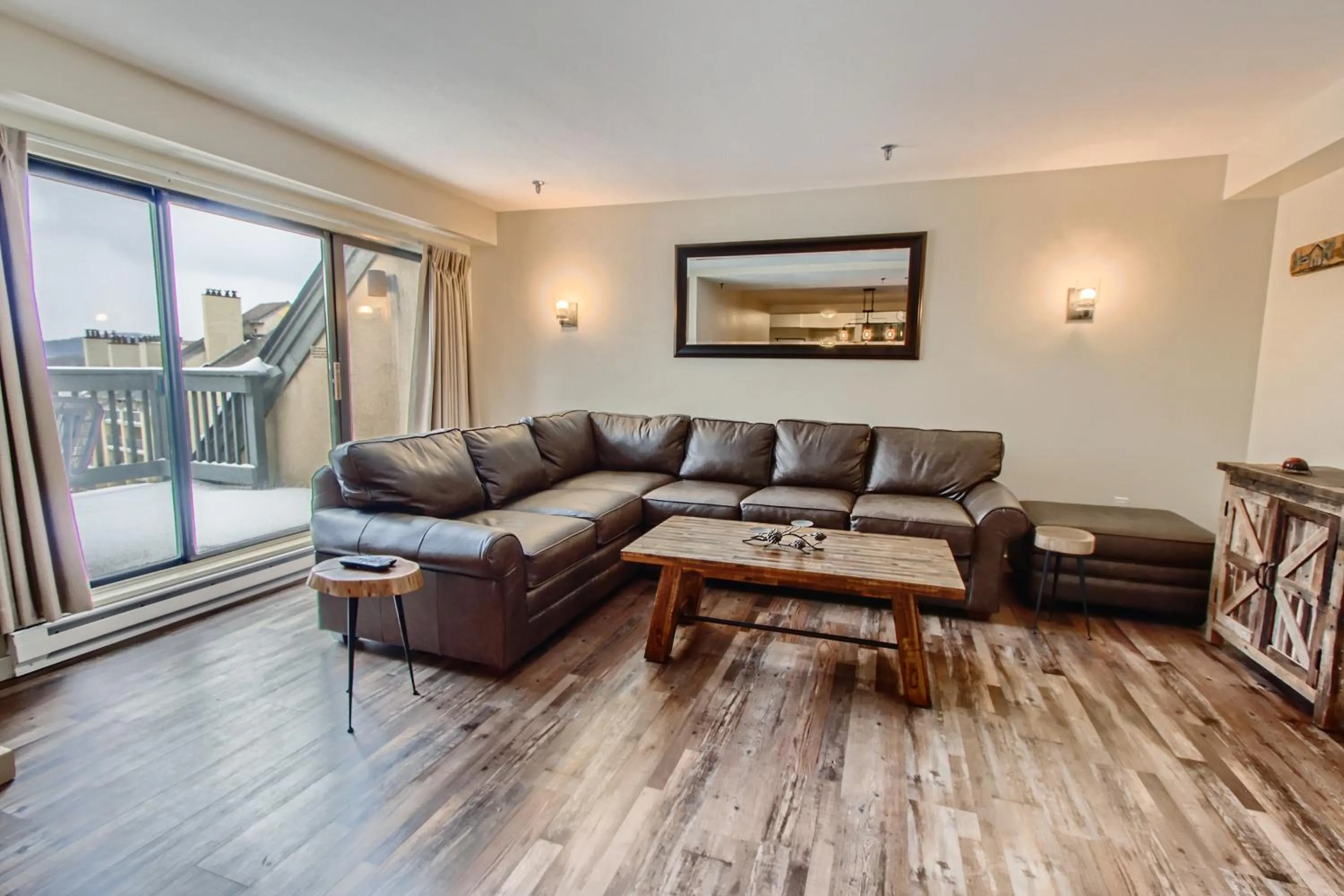 Living room in Mountain Green, Condos at Killington