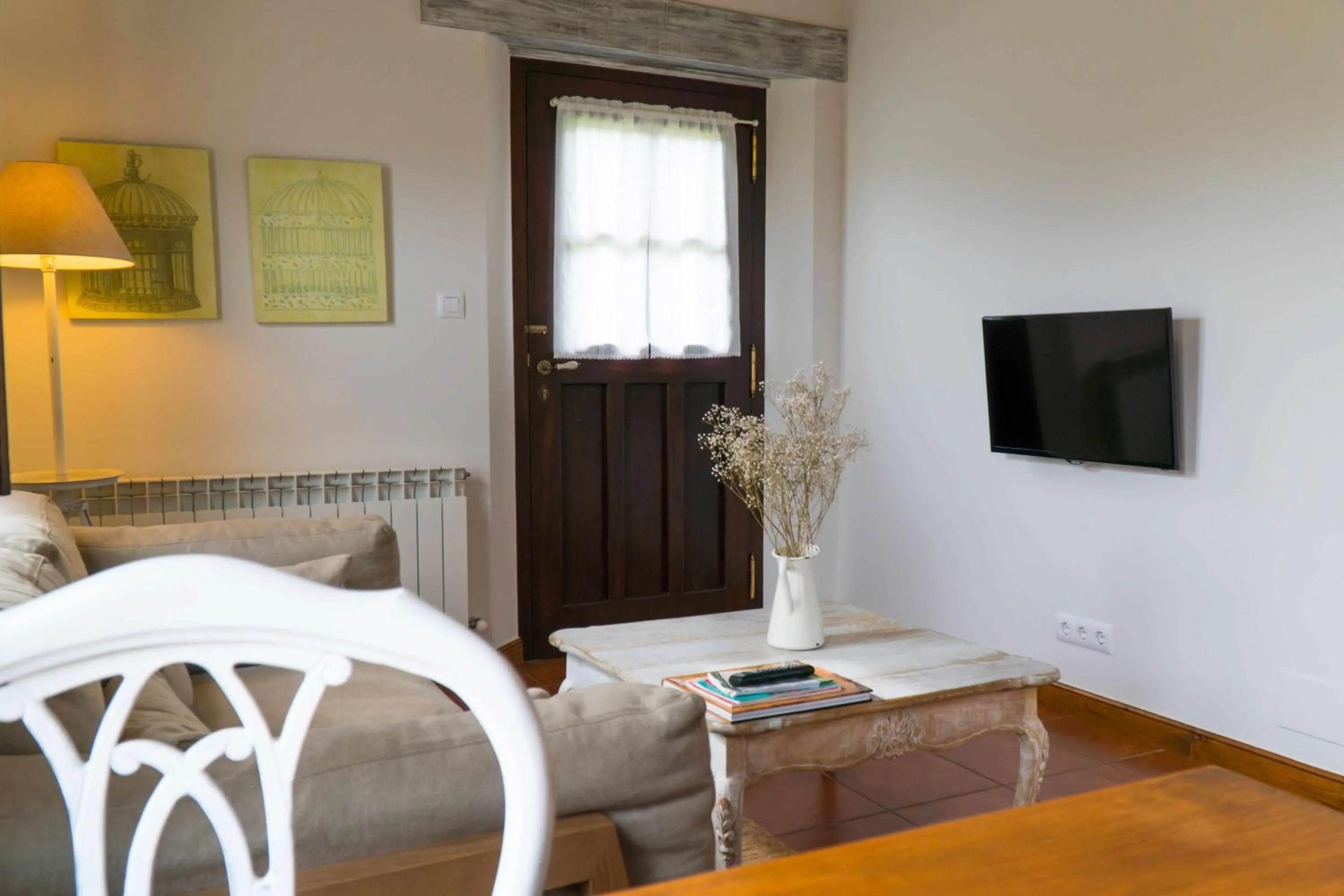 Communal lounge/ TV room in Apartamentos Arcadia