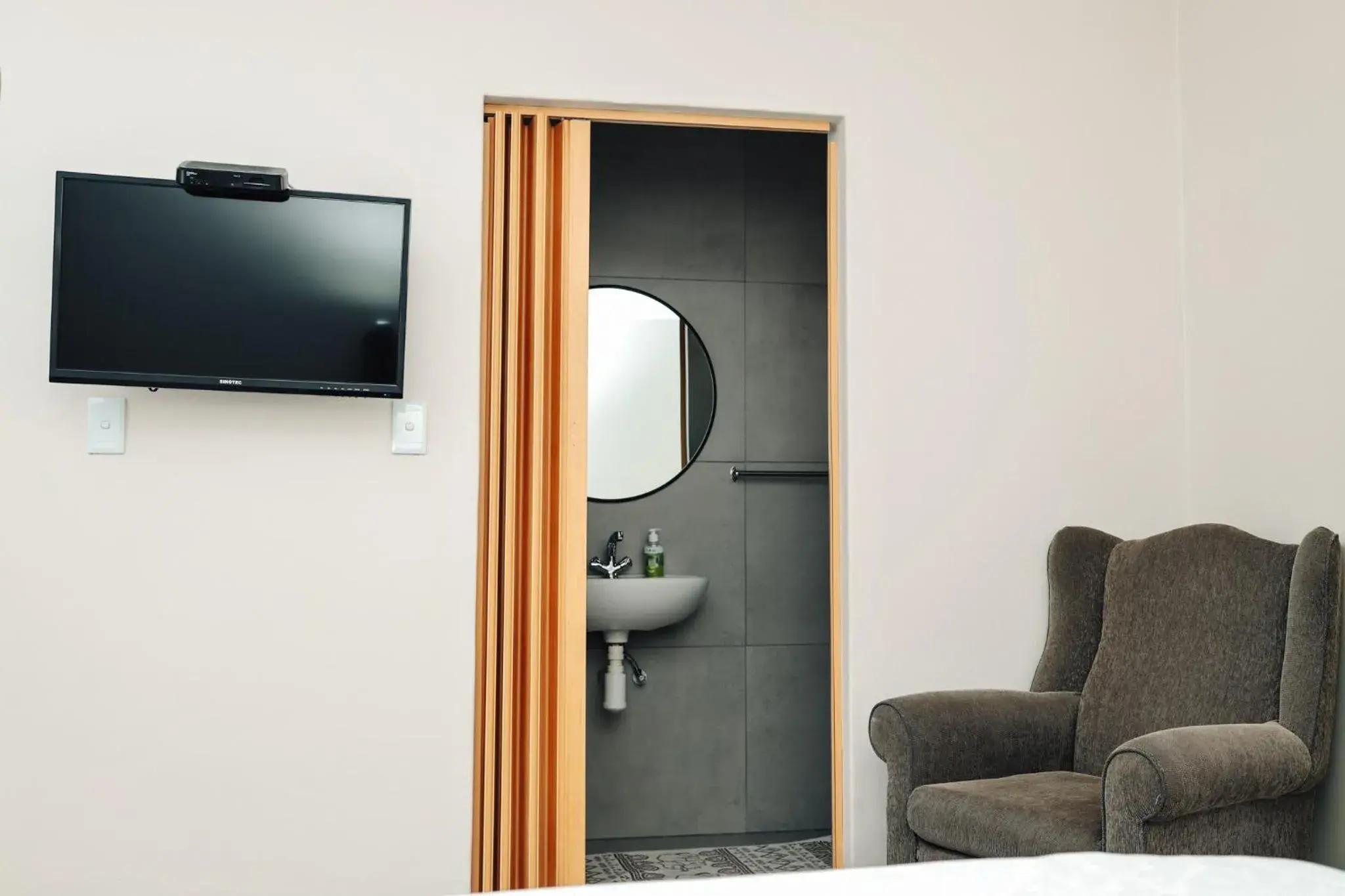 Apartment with Shower - single occupancy in Emerald Bed&Breakfast Apartment with Shower - single occupancy in Emerald Bed&Breakfast