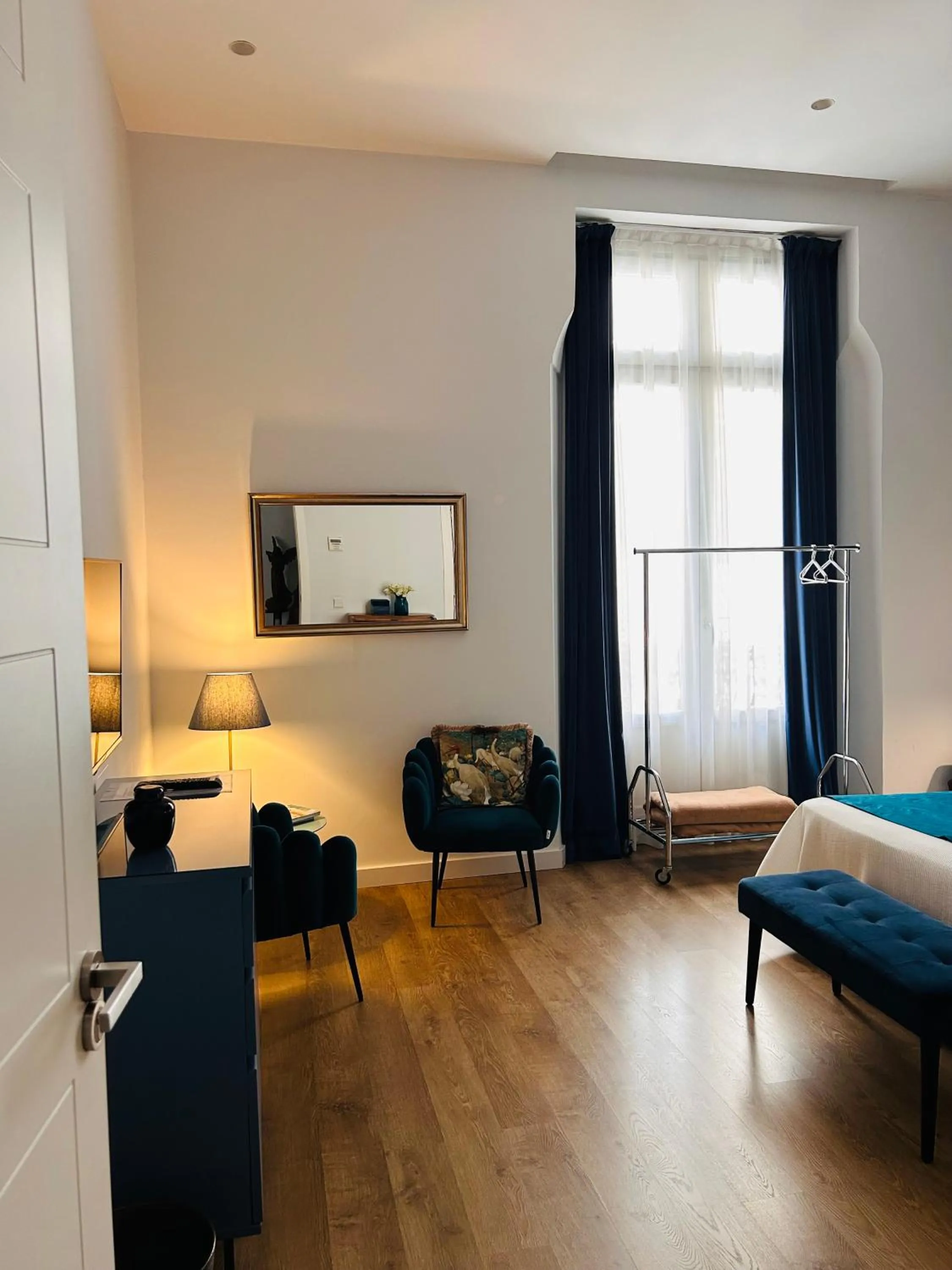 Photo of the whole room, Bed in L'Esplai Valencia