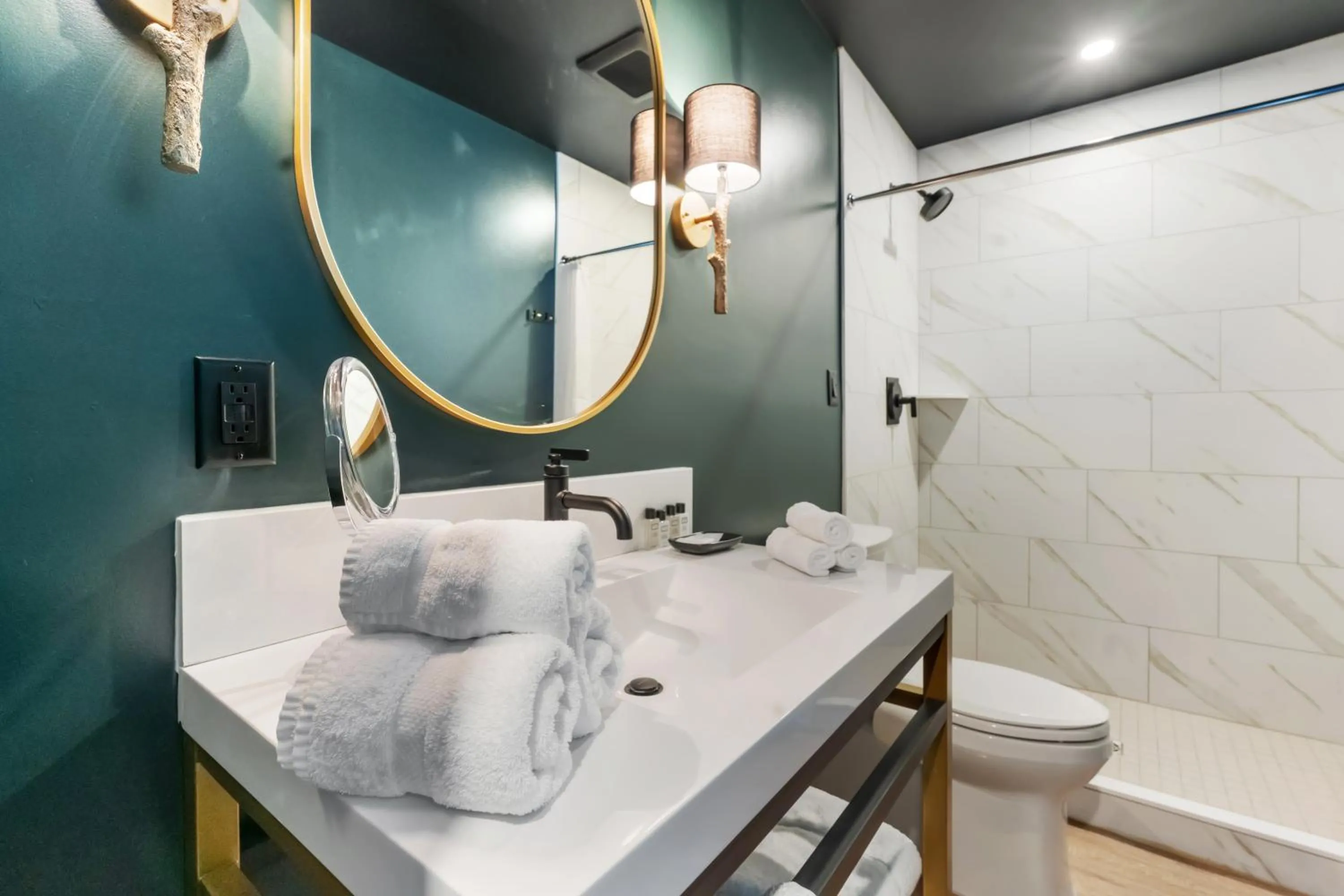 Deluxe King Room in Inn At Mount Snow