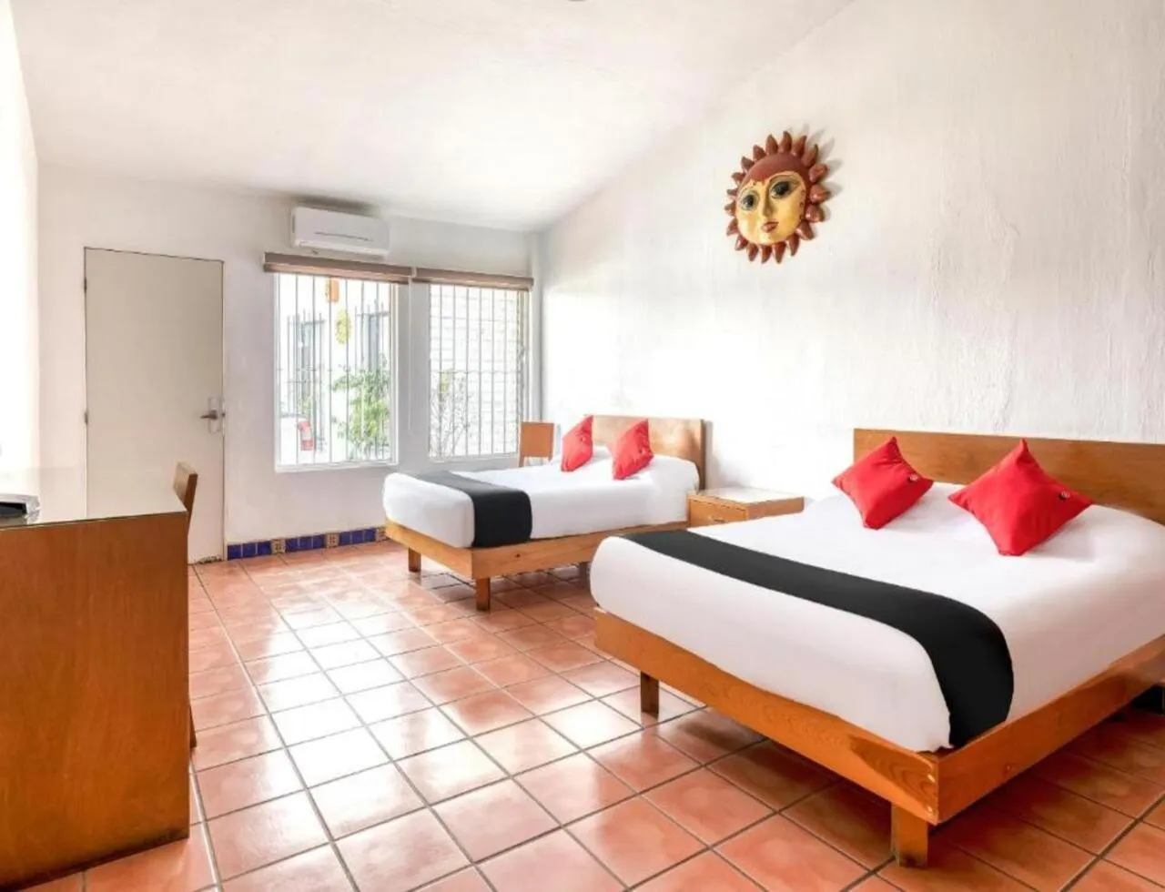 Photo of the whole room, Bed in Hotel Arana Tonalá