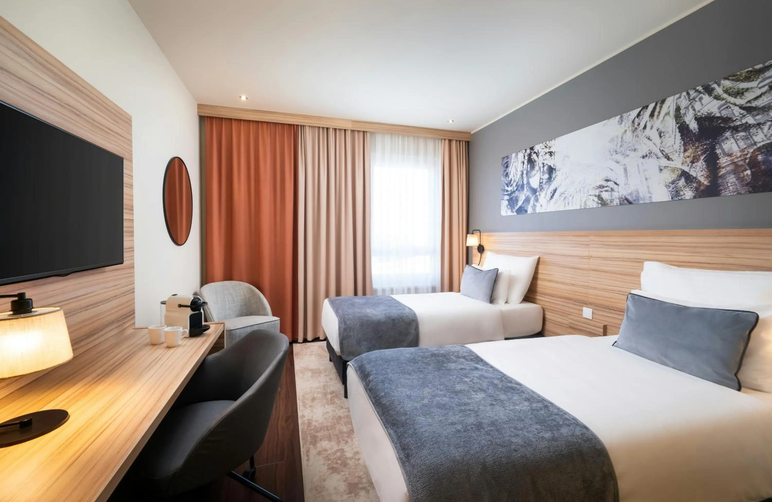 Photo of the whole room, Bed in Leonardo Hotel Vienna Hauptbahnhof