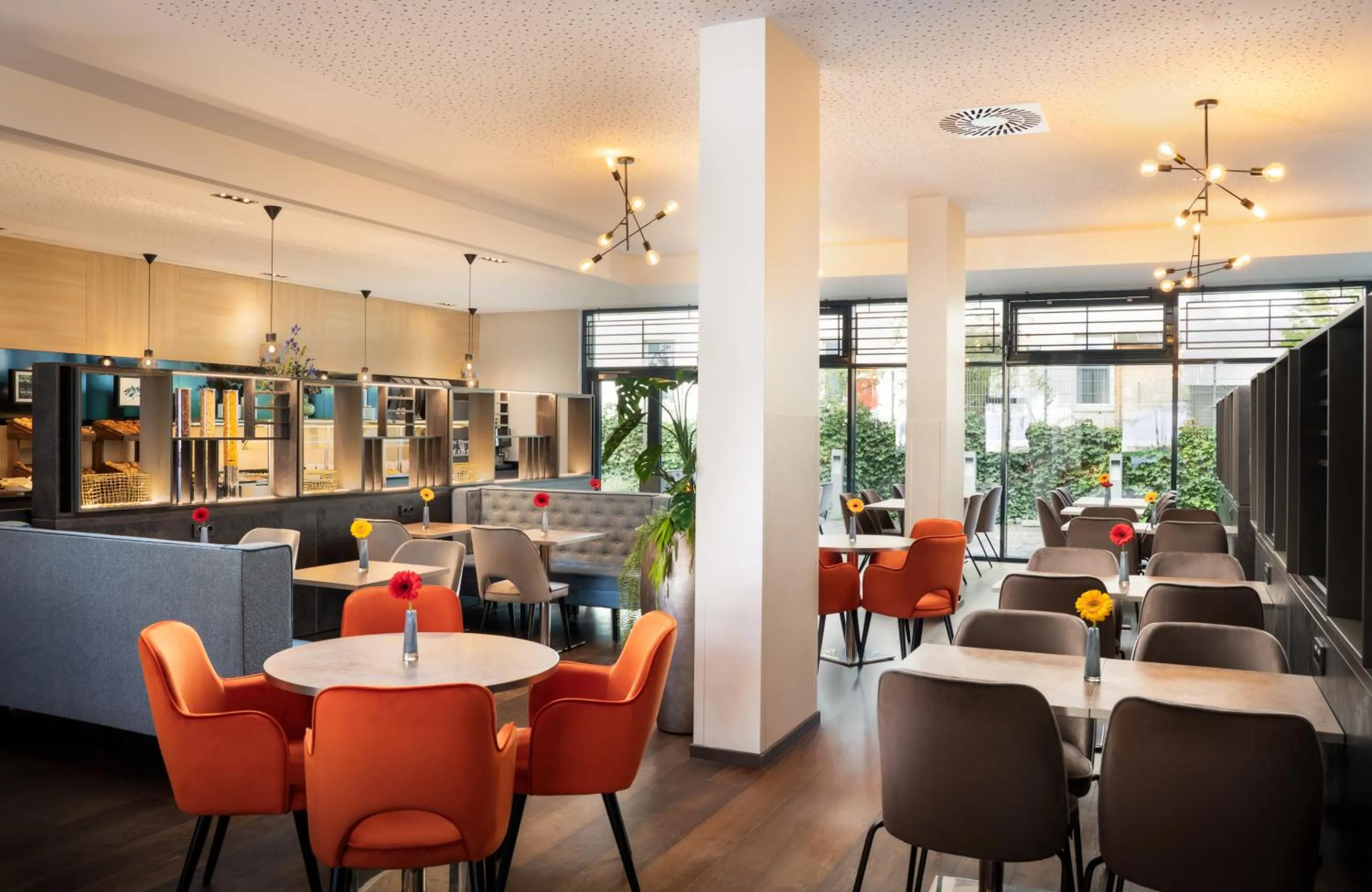 Breakfast in Leonardo Hotel Vienna Hauptbahnhof