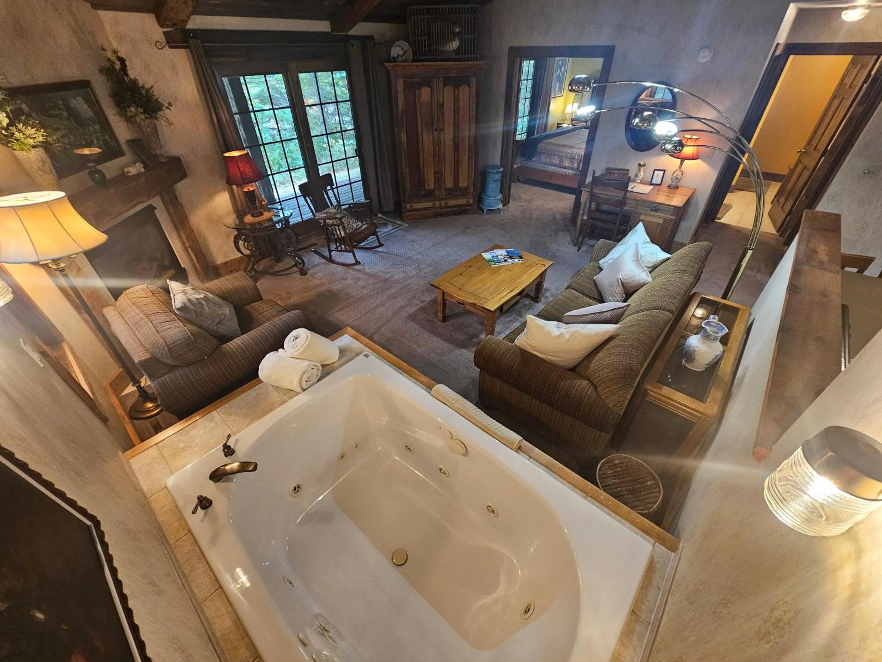 Chanticleer Cabins