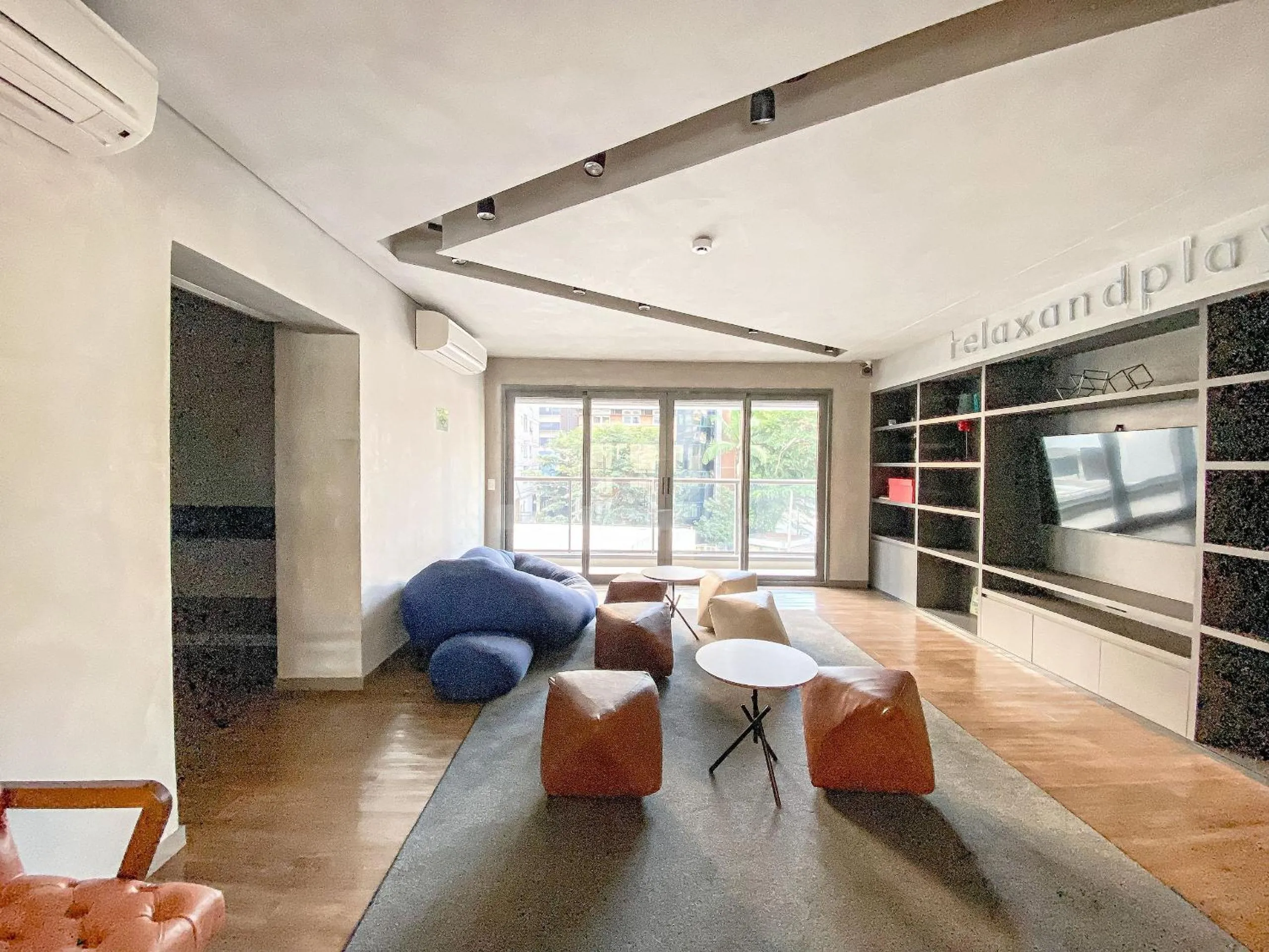 Communal lounge/ TV room in Elite Oscar Freire - Px Paulista/Hosp das Clinicas
