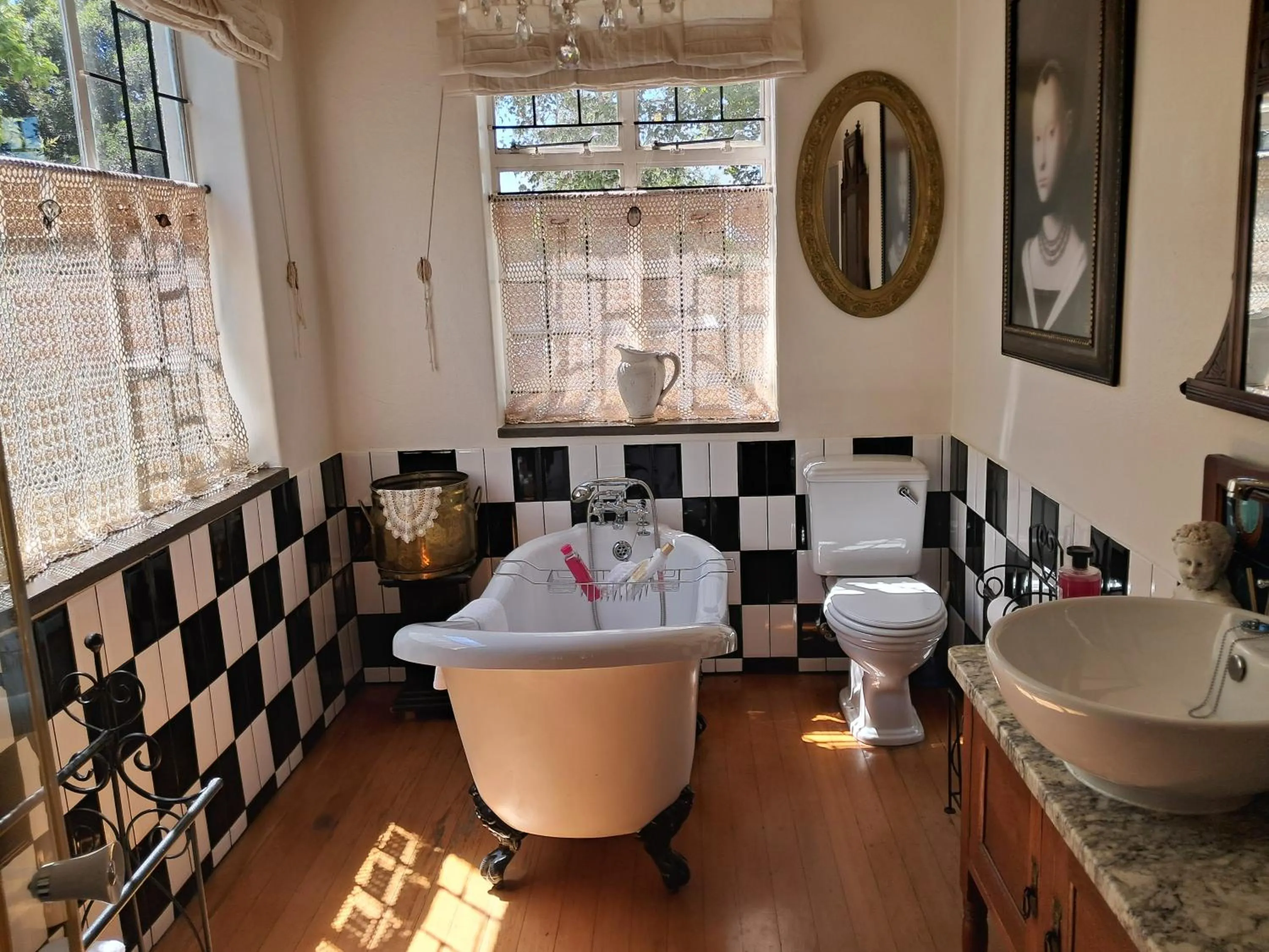 Bathroom in 29onTait Guest House