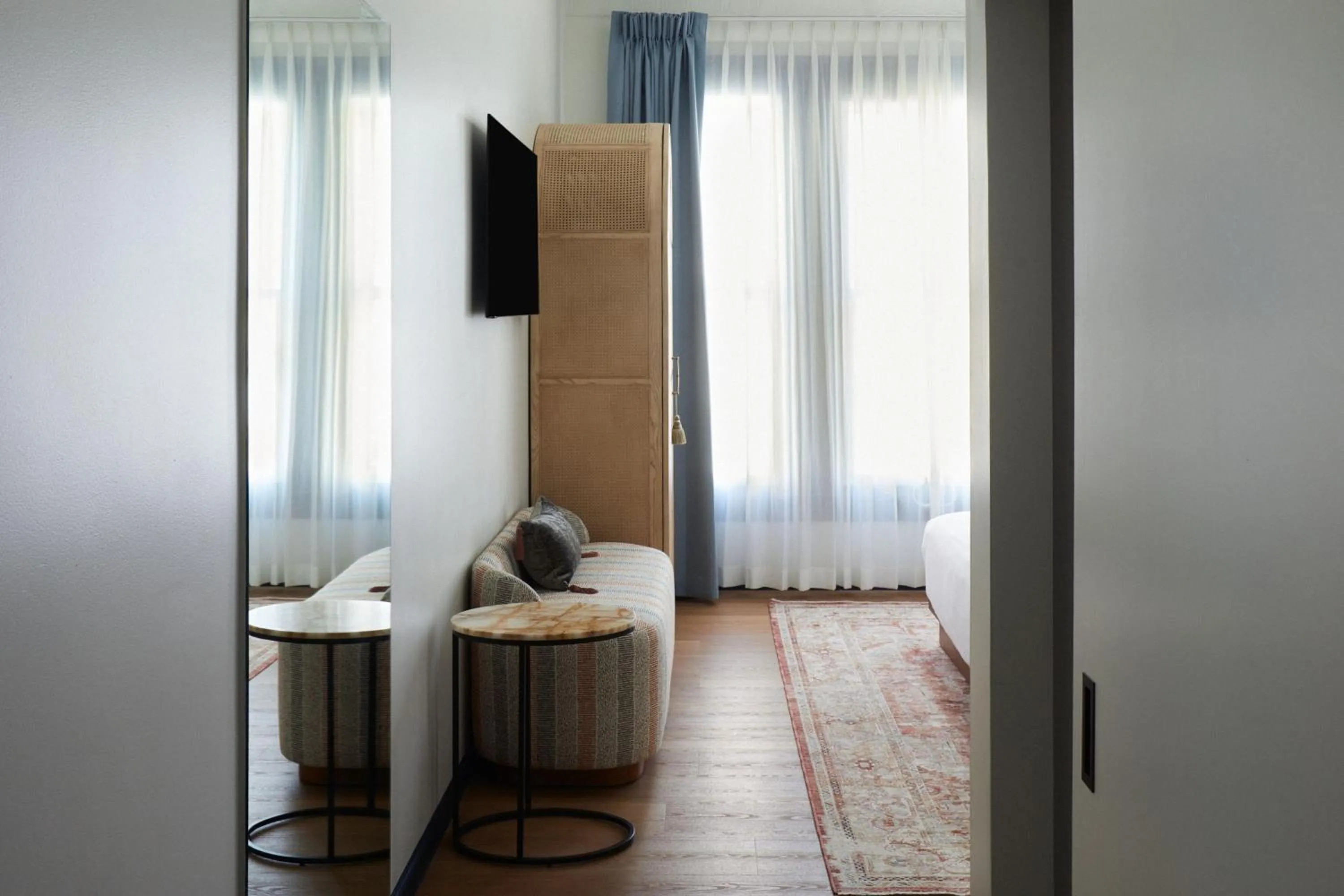 Bedroom in Granger Hotel San Diego, a Member of Design Hotels, part of Marriott Bonvoy