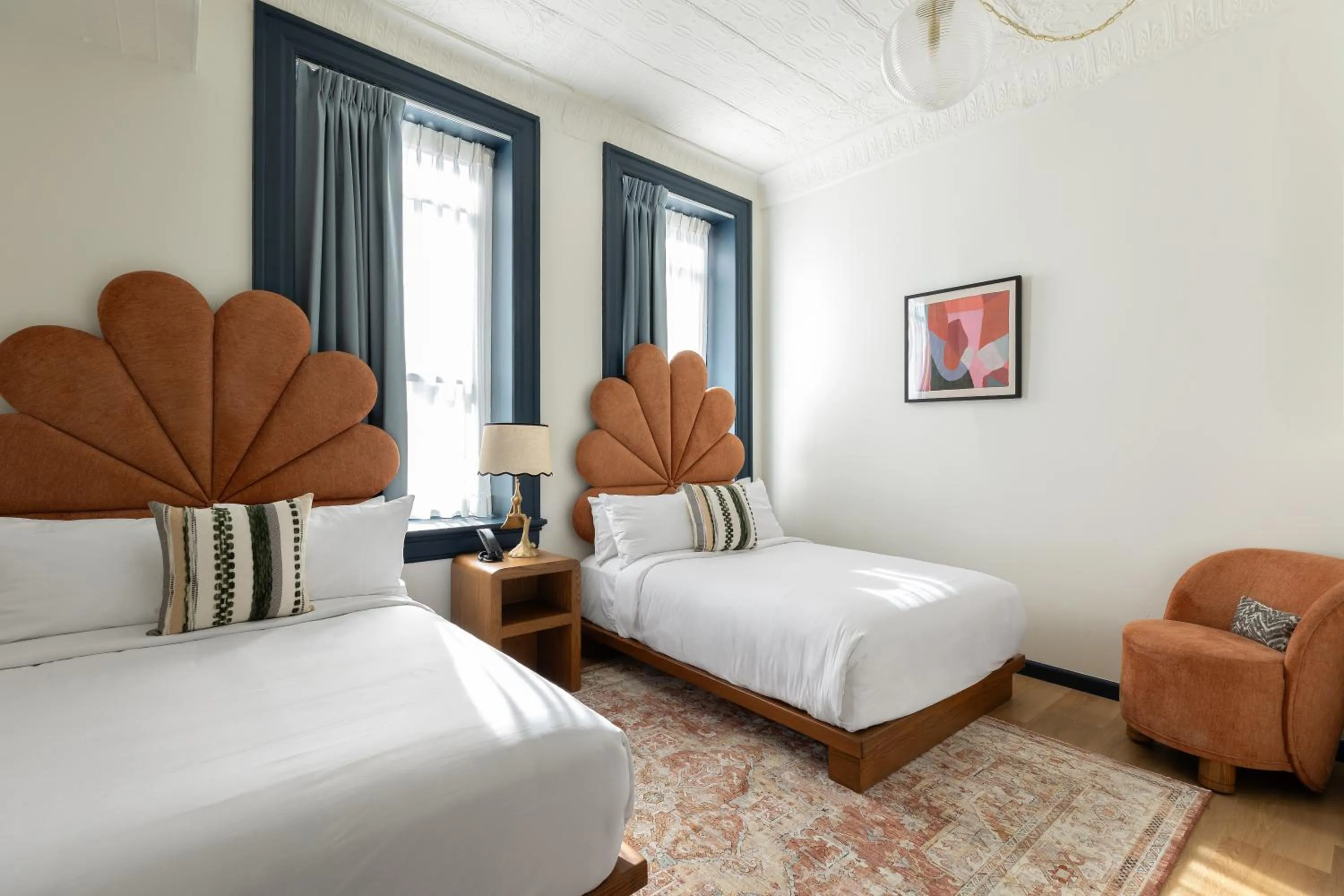 Bedroom, Bed in Granger Hotel San Diego, a Member of Design Hotels, part of Marriott Bonvoy