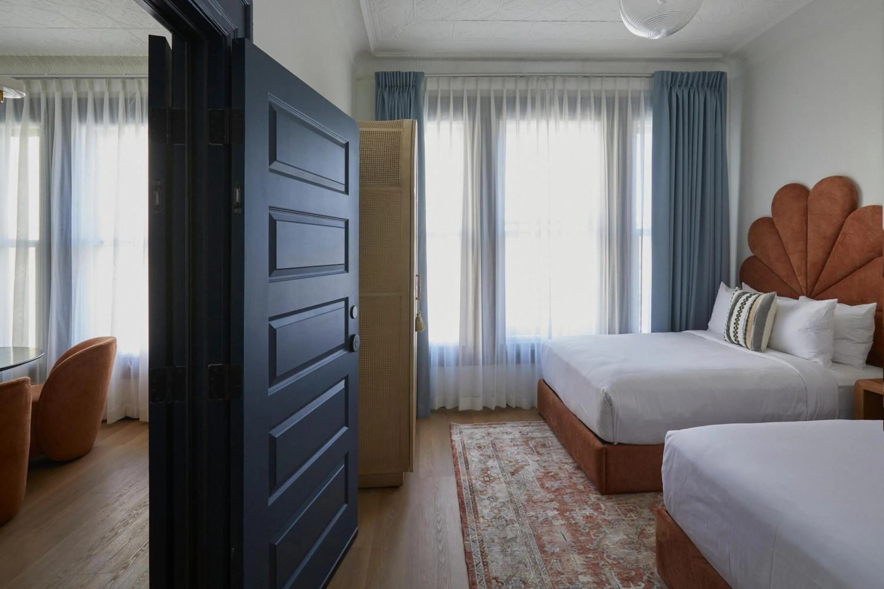 Bedroom, Bed in Granger Hotel San Diego, a Member of Design Hotels, part of Marriott Bonvoy