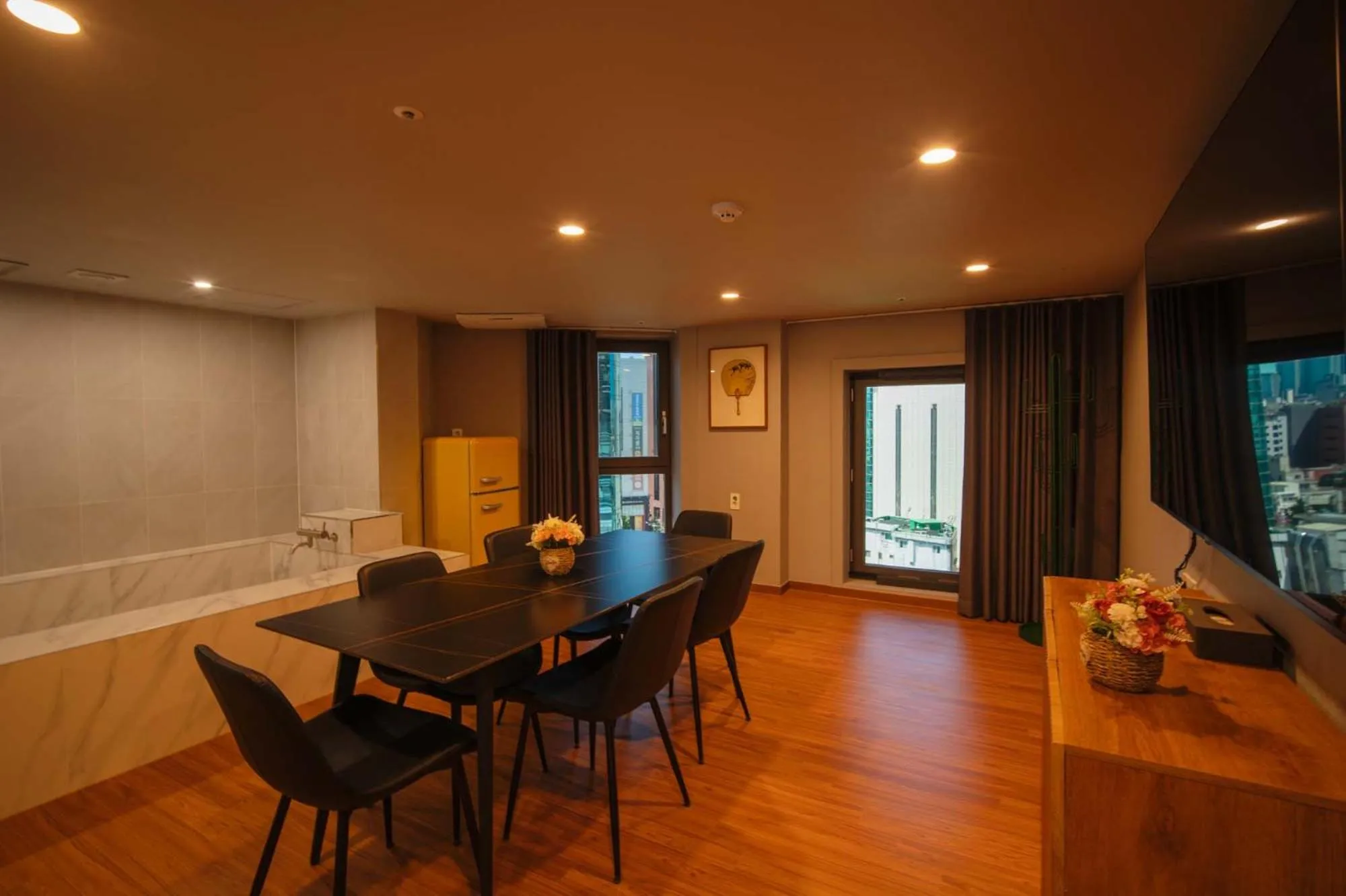 Shinchon Mayven Hotel