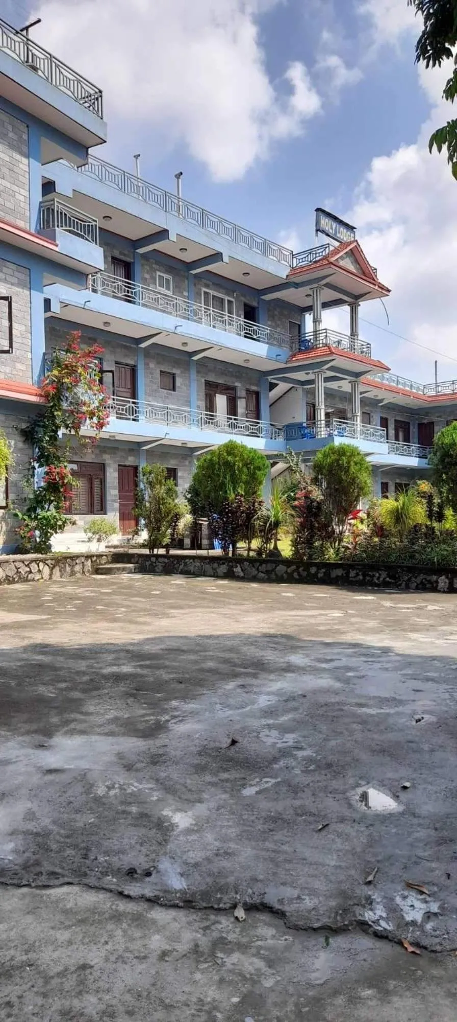 Property building in Holy Lodge