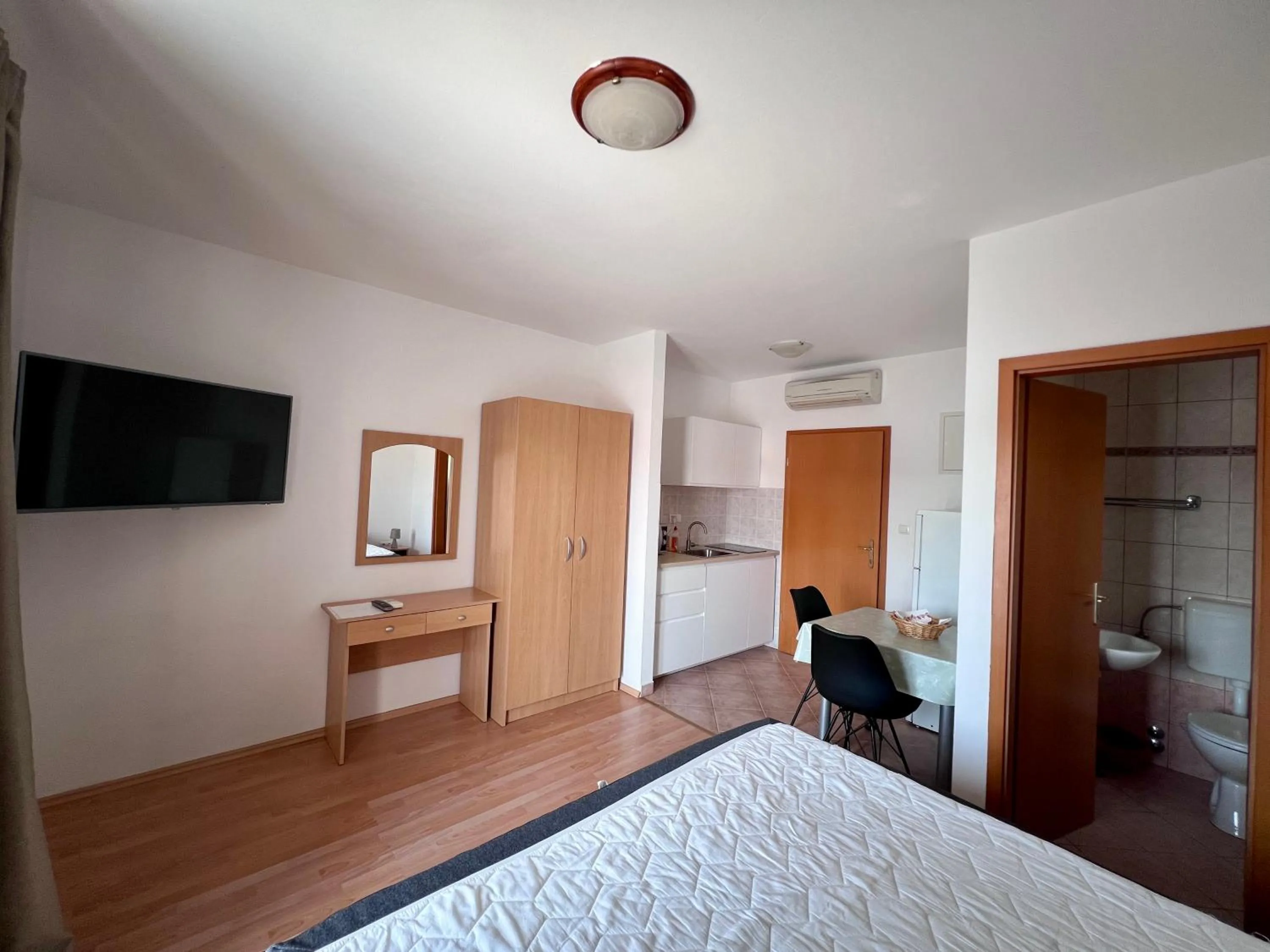 Bed in Apartments Palit Rab