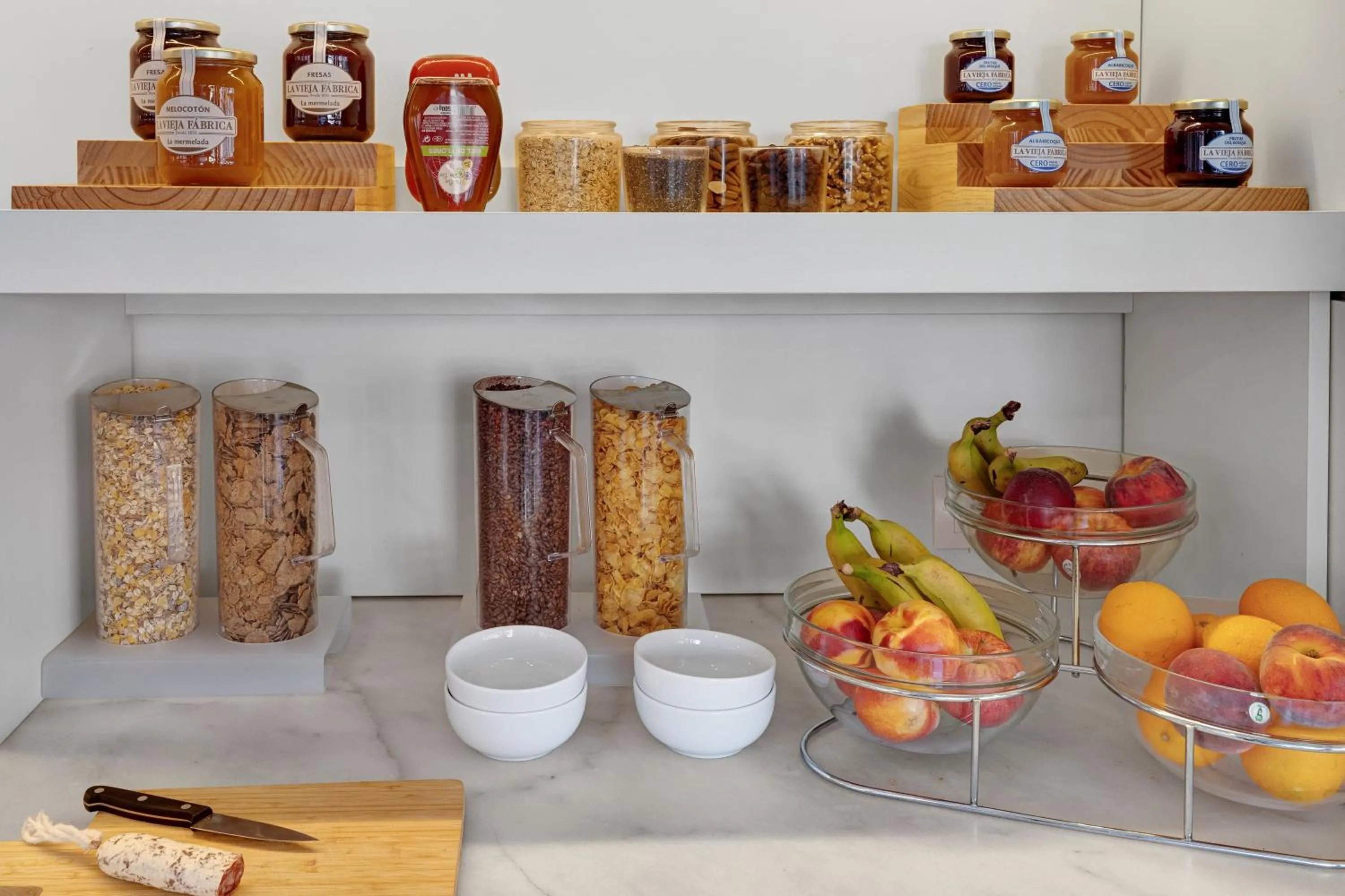 Breakfast in B&B HOTEL Girona 3