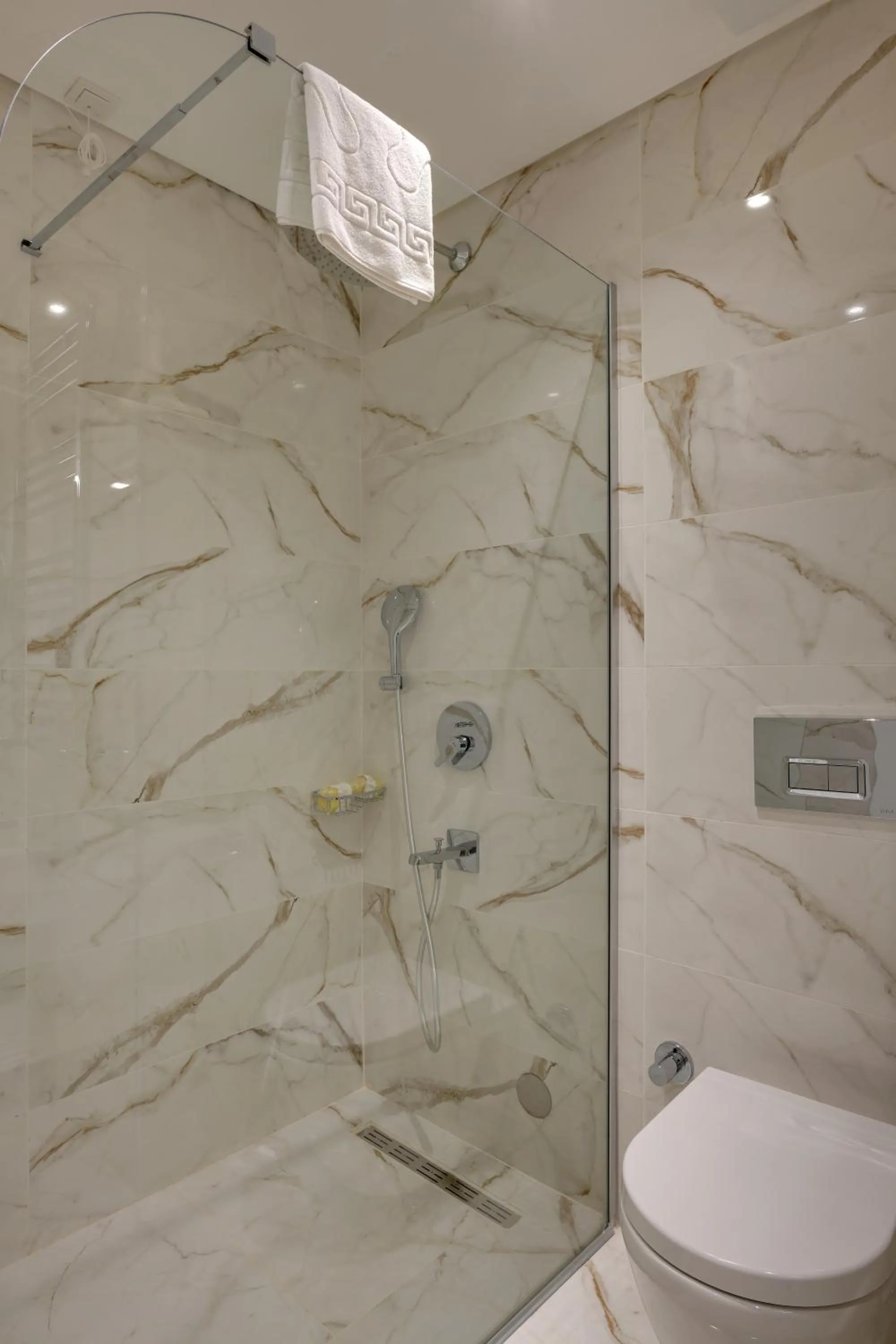 Shower in Dedeman Güre Nurhayat Thermal Resort&SPA