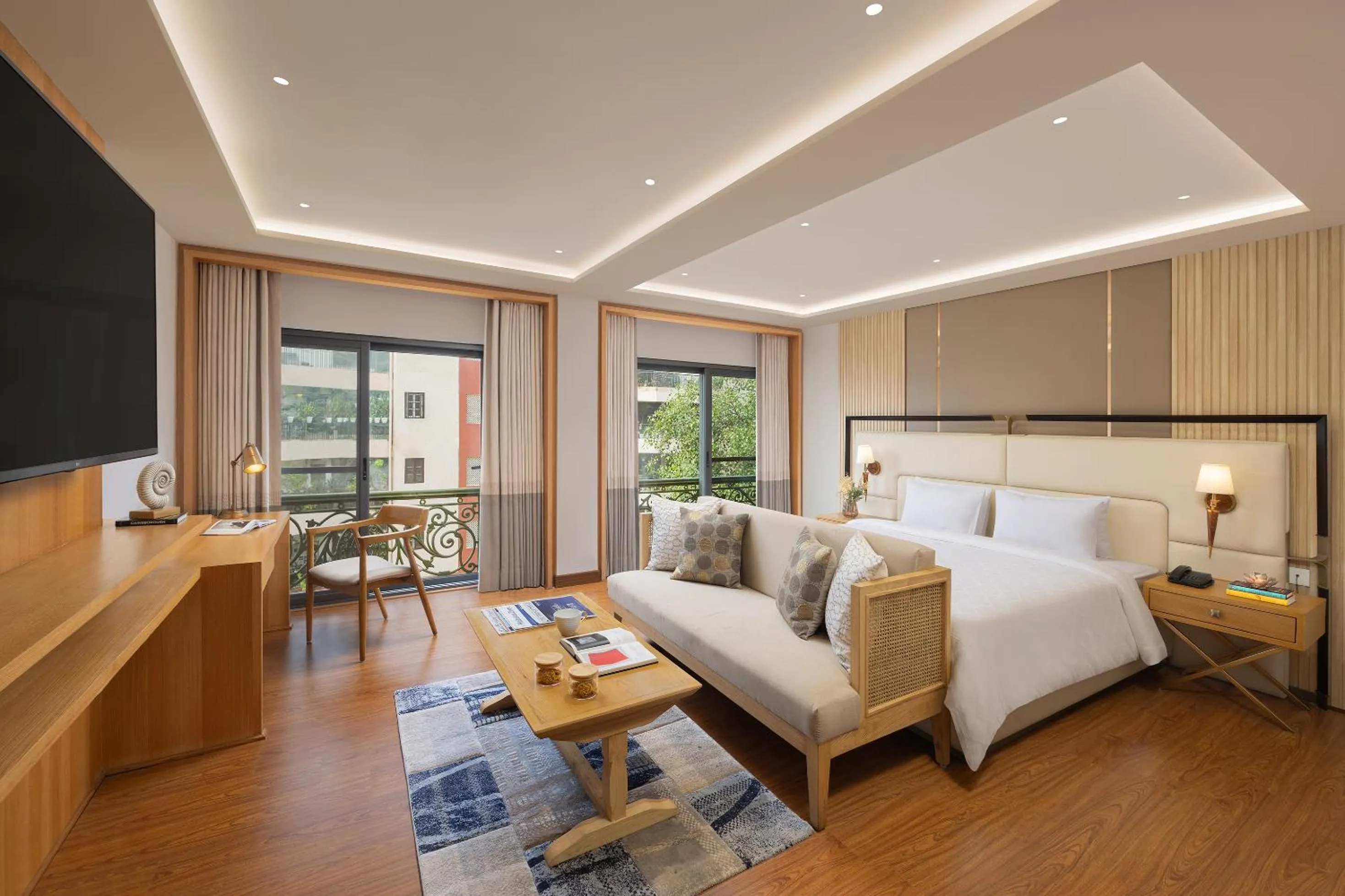 Bed in Ginger Delhi, Chanakyapuri