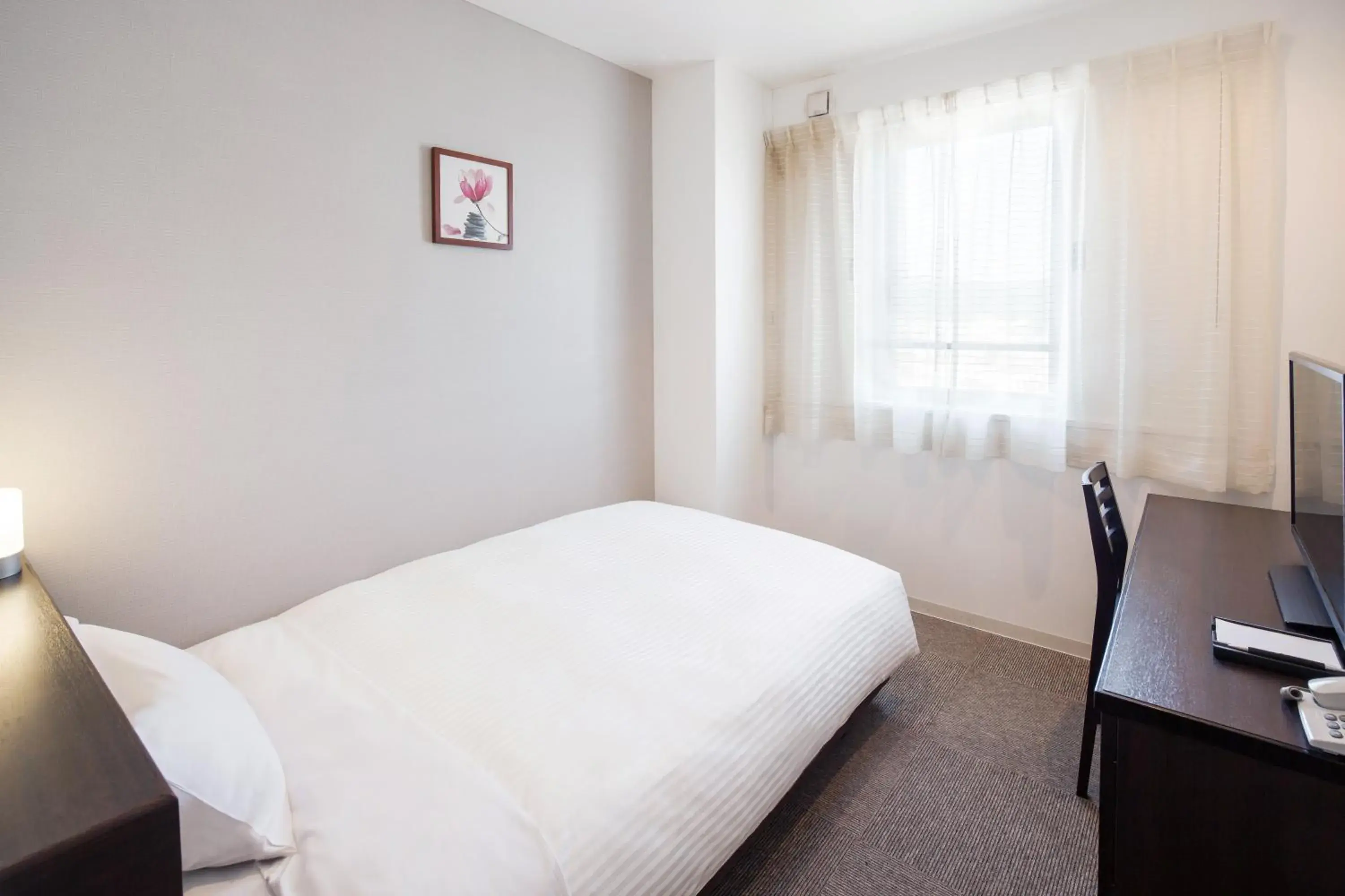 Double Room with Small Double Bed - single occupancy - Non-Smoking in Hotel Mystays Nayoro Double Room with Small Double Bed - single occupancy - Non-Smoking in Hotel Mystays Nayoro