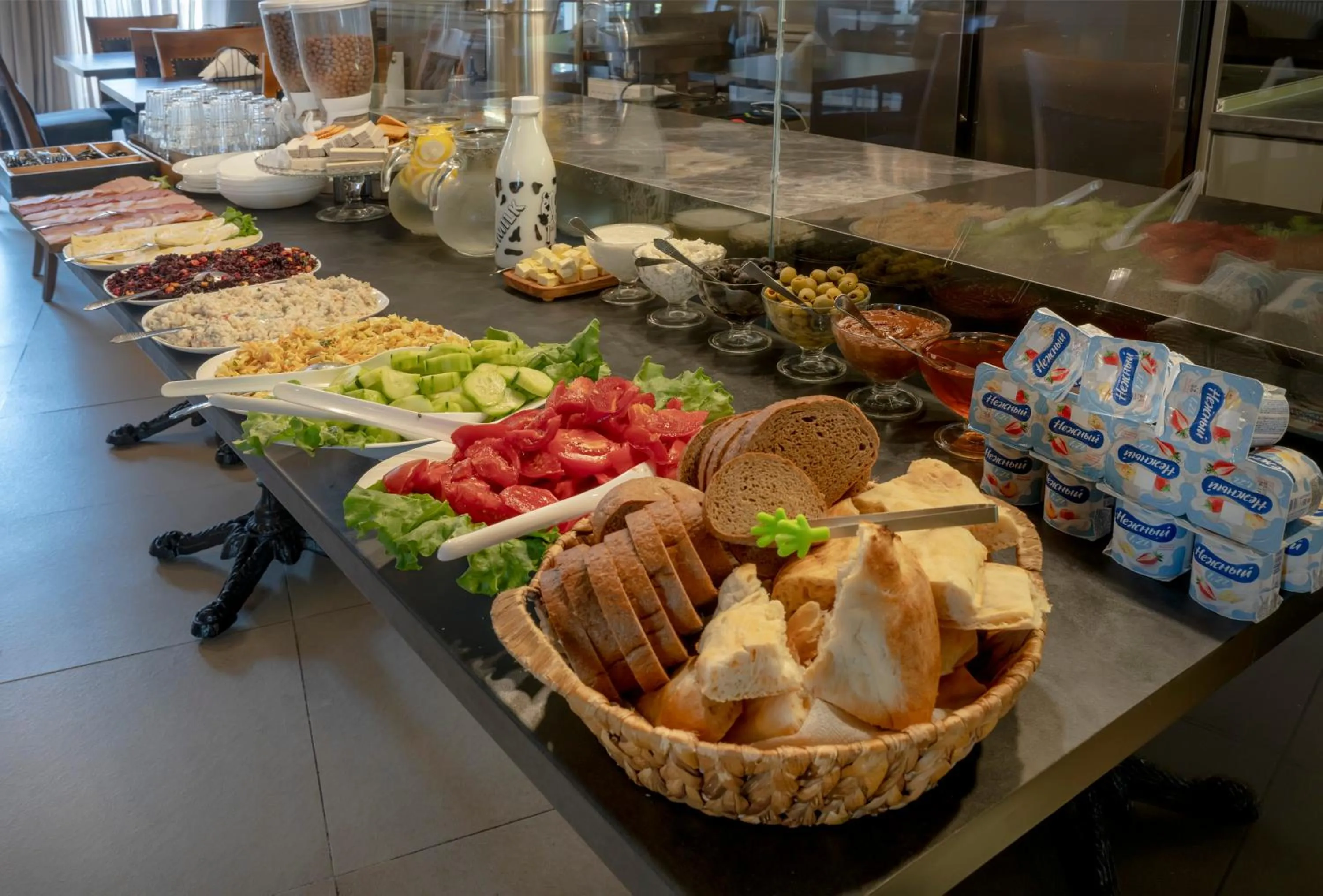 Buffet breakfast in Hotel Piazza Tbilisi