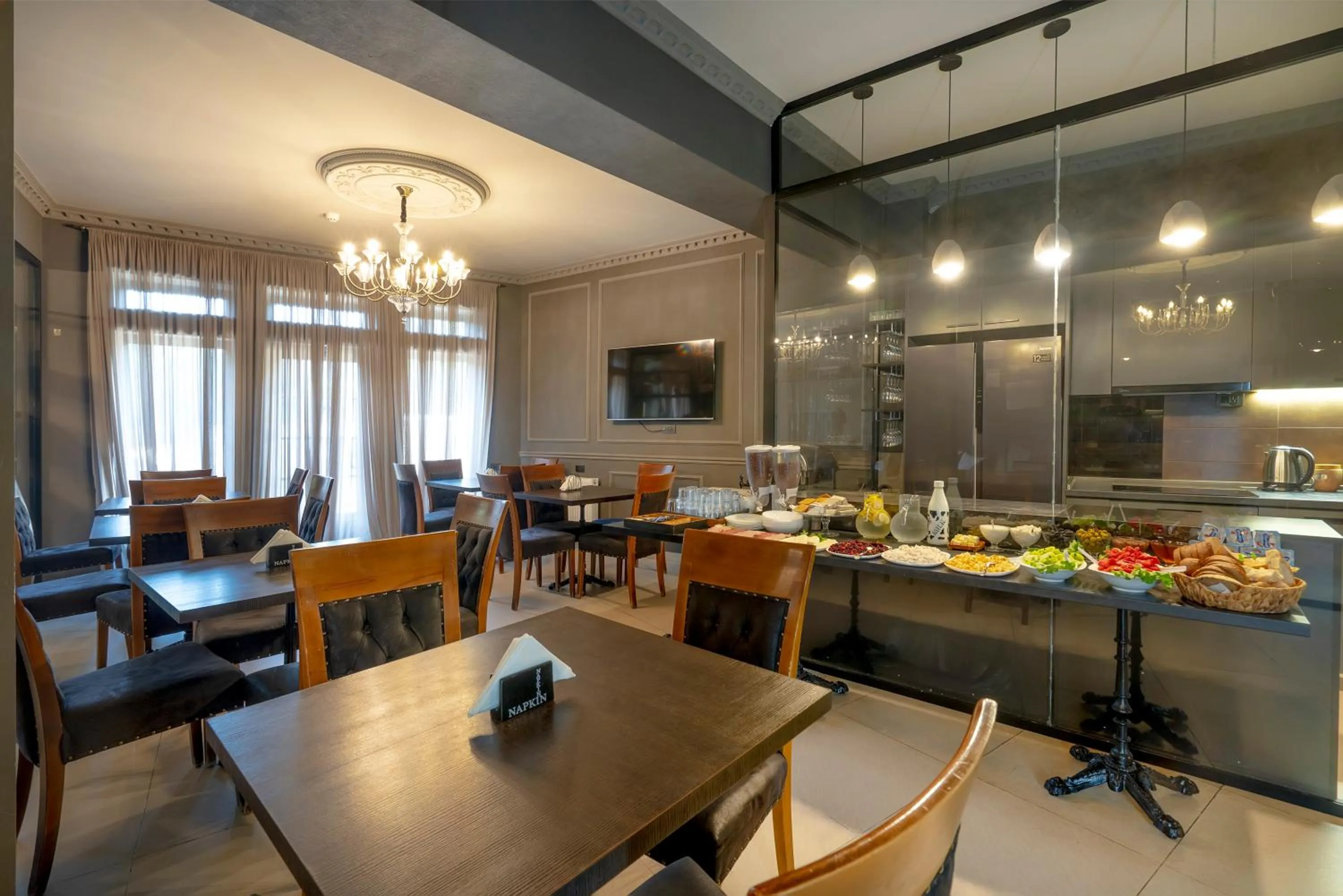 Breakfast in Hotel Piazza Tbilisi