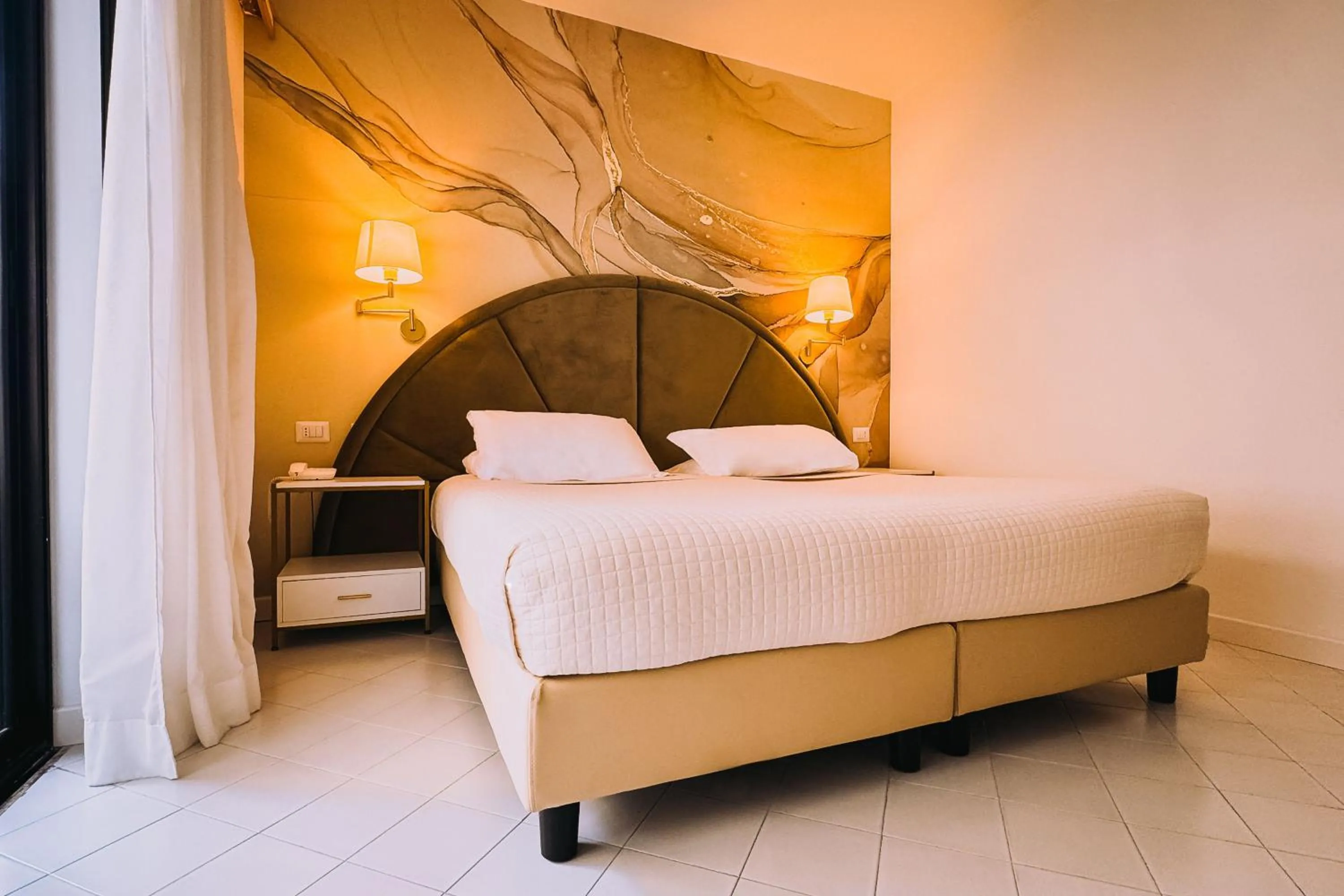 Bed in Hotel President - Vintage Hotel in centro