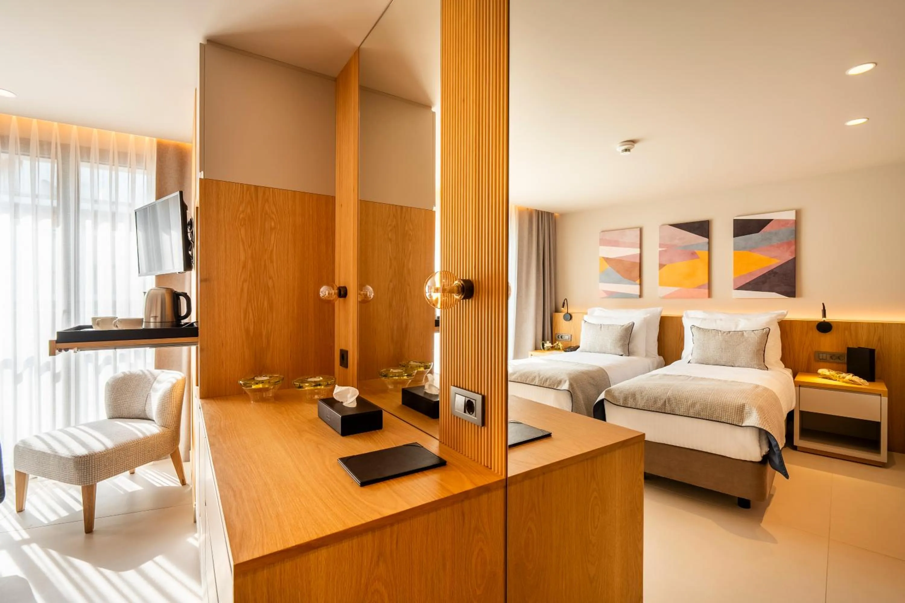 Photo of the whole room, Bed in ERK Hotel