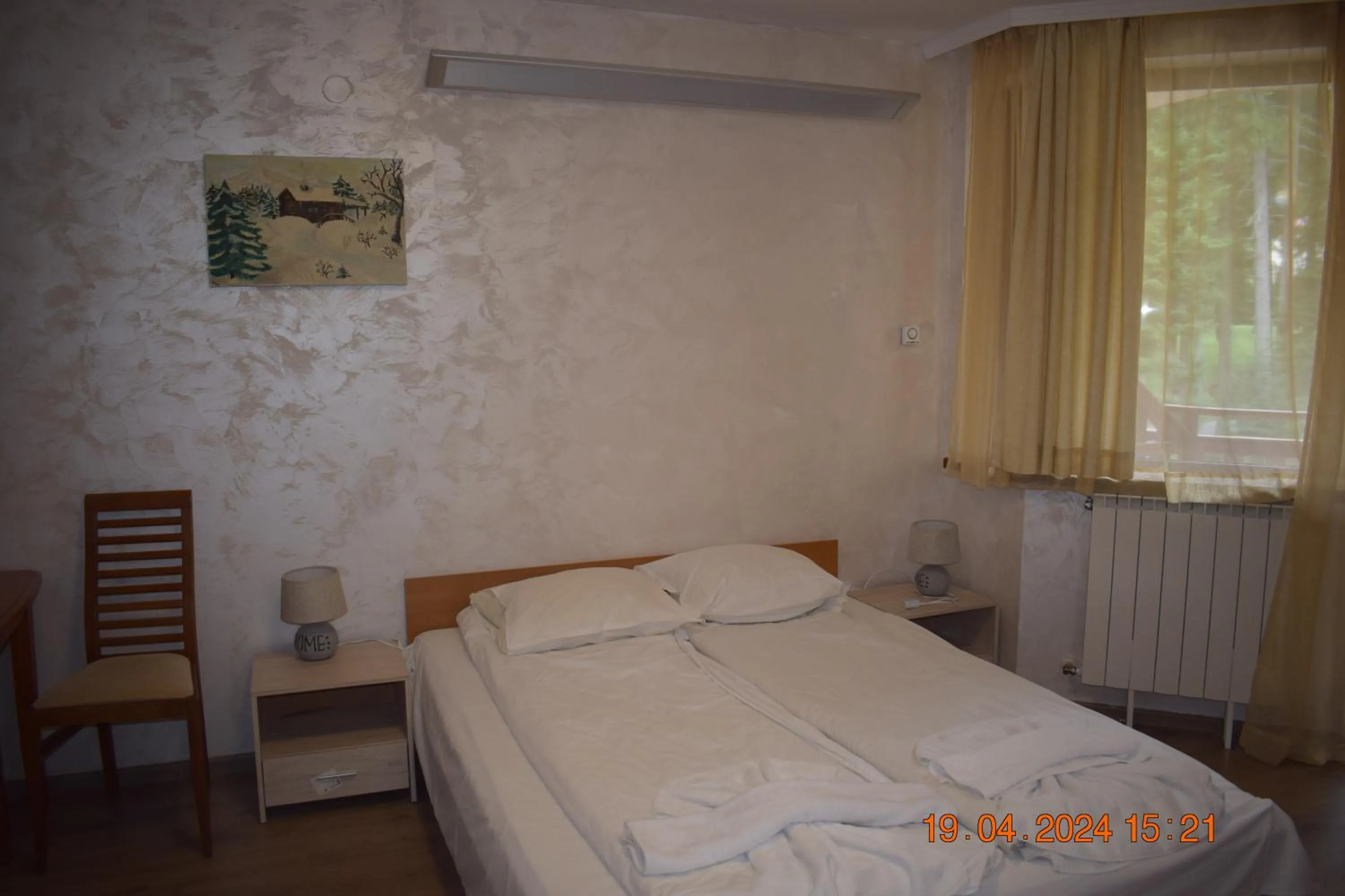 Bed in Villa Park Guest Apartments