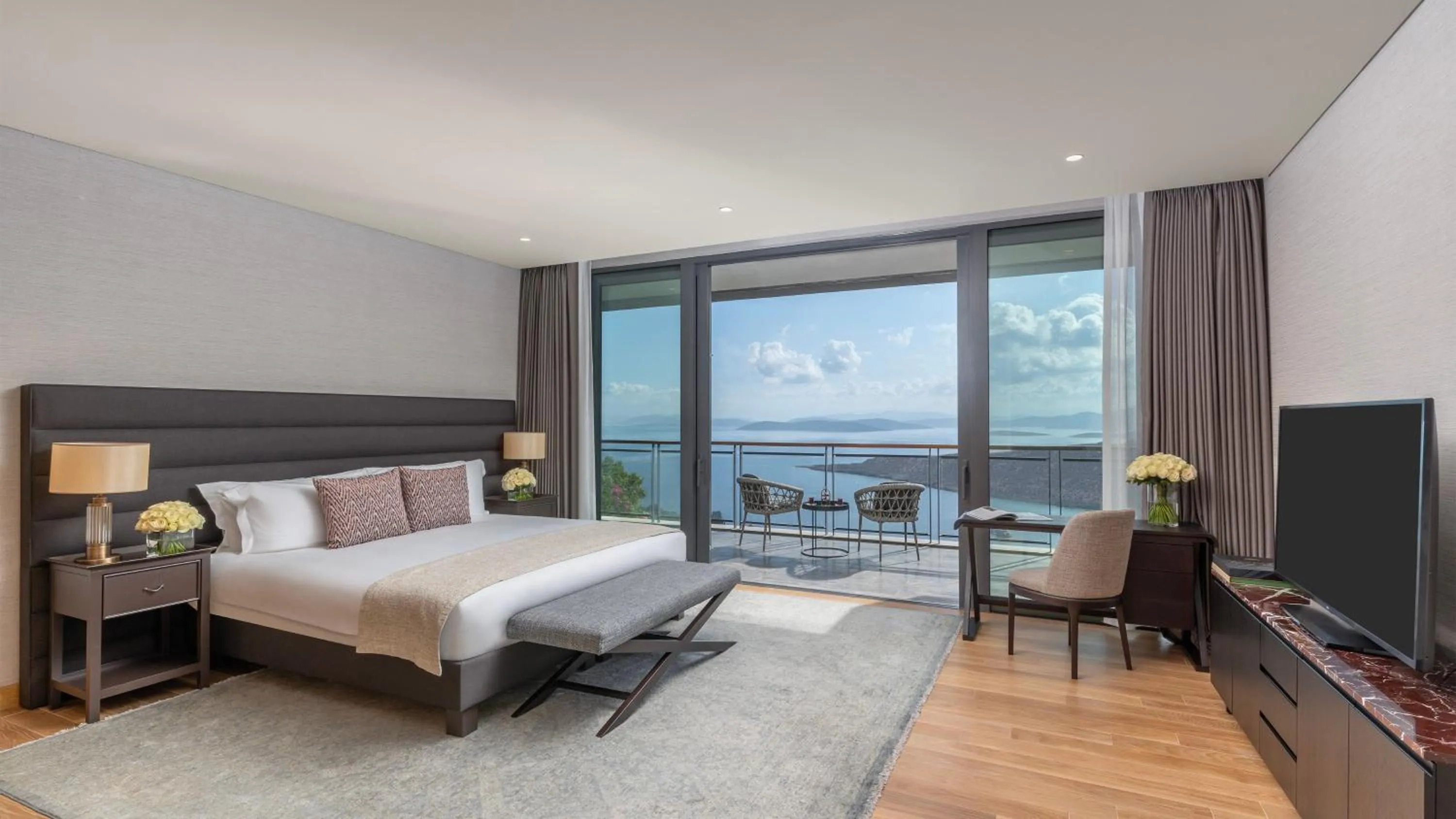 Bedroom, Bed in Mandarin Oriental, Bodrum