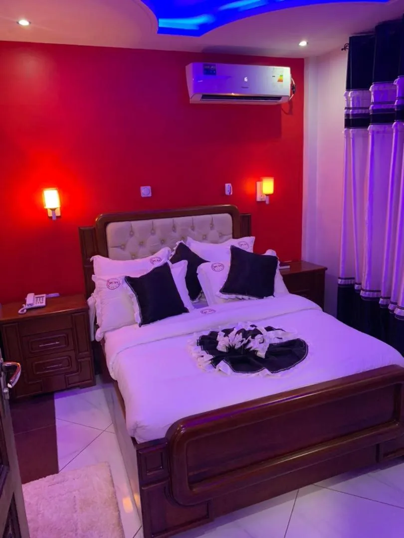 Bed in Matcheu Palace Hôtel